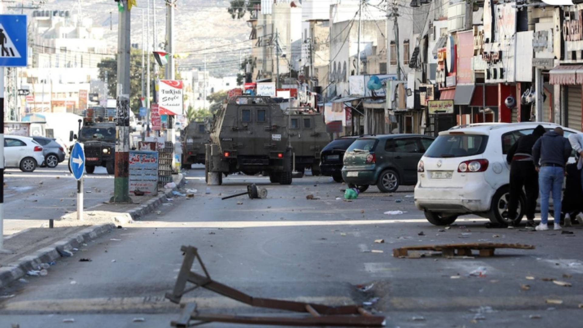 اقتحام قوات الاحتلال مخيم عسكر