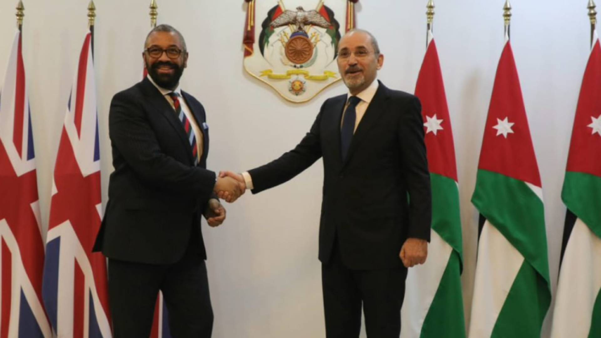 الصفدي ونظيره البريطاني