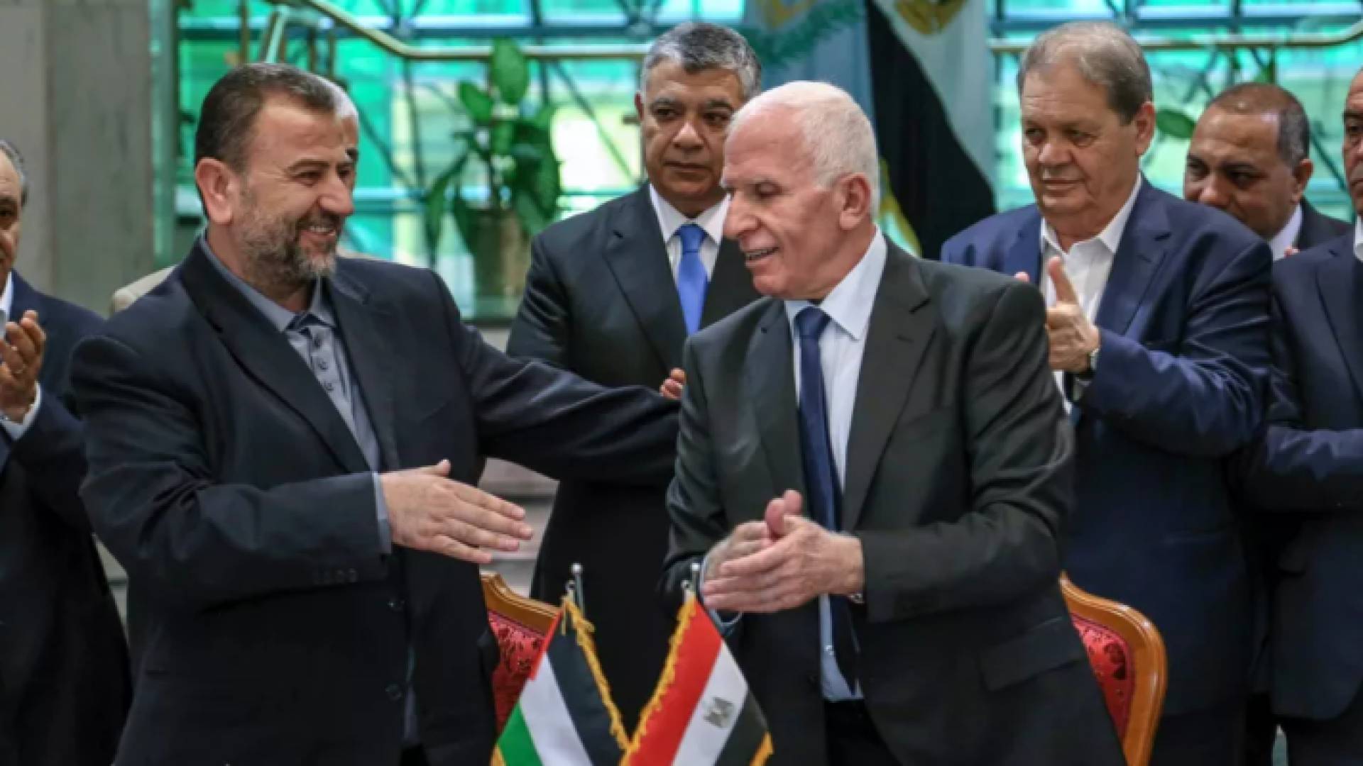 صلاح العروري نائب رئيس المكتب السياسي لحماس وكبير مفاوضي فتح عزام الأحمد "أرشيفية"