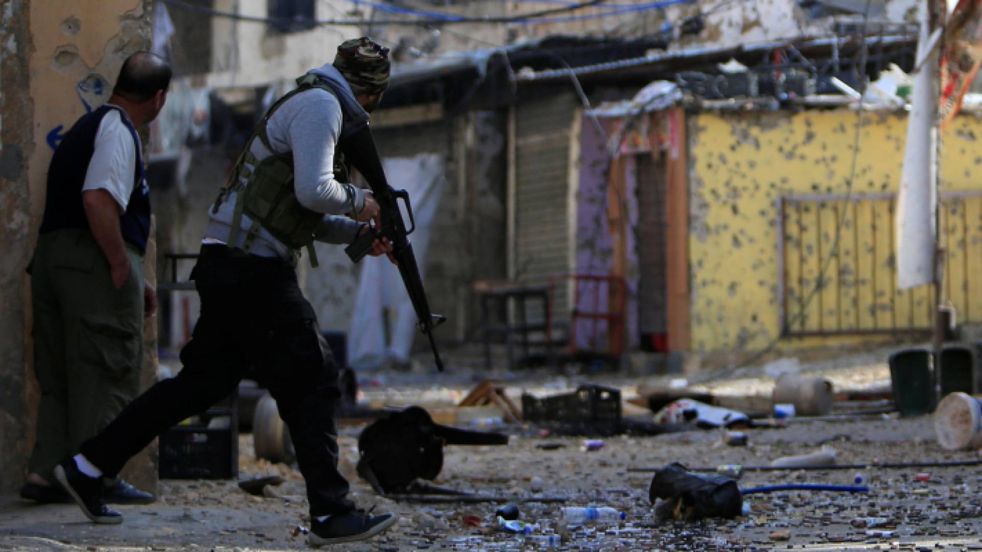 مسلحون في مخيم عين الحلوة