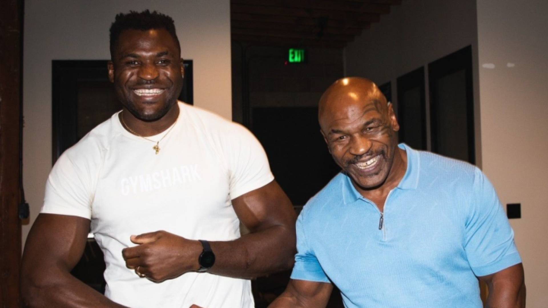 مايك تايسون وفرانسيس نغانو