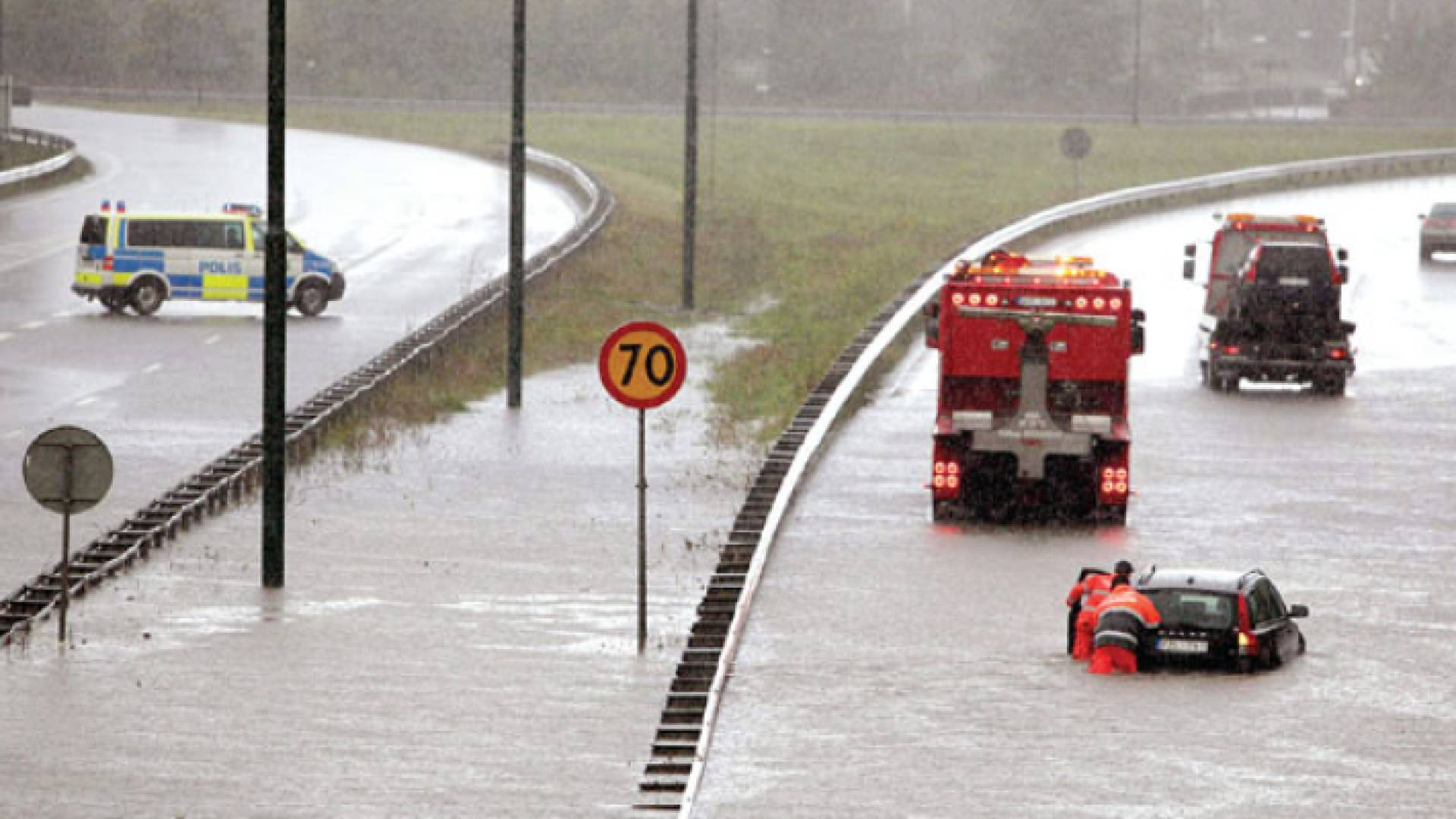 أمطار غزيرة وفيضانات