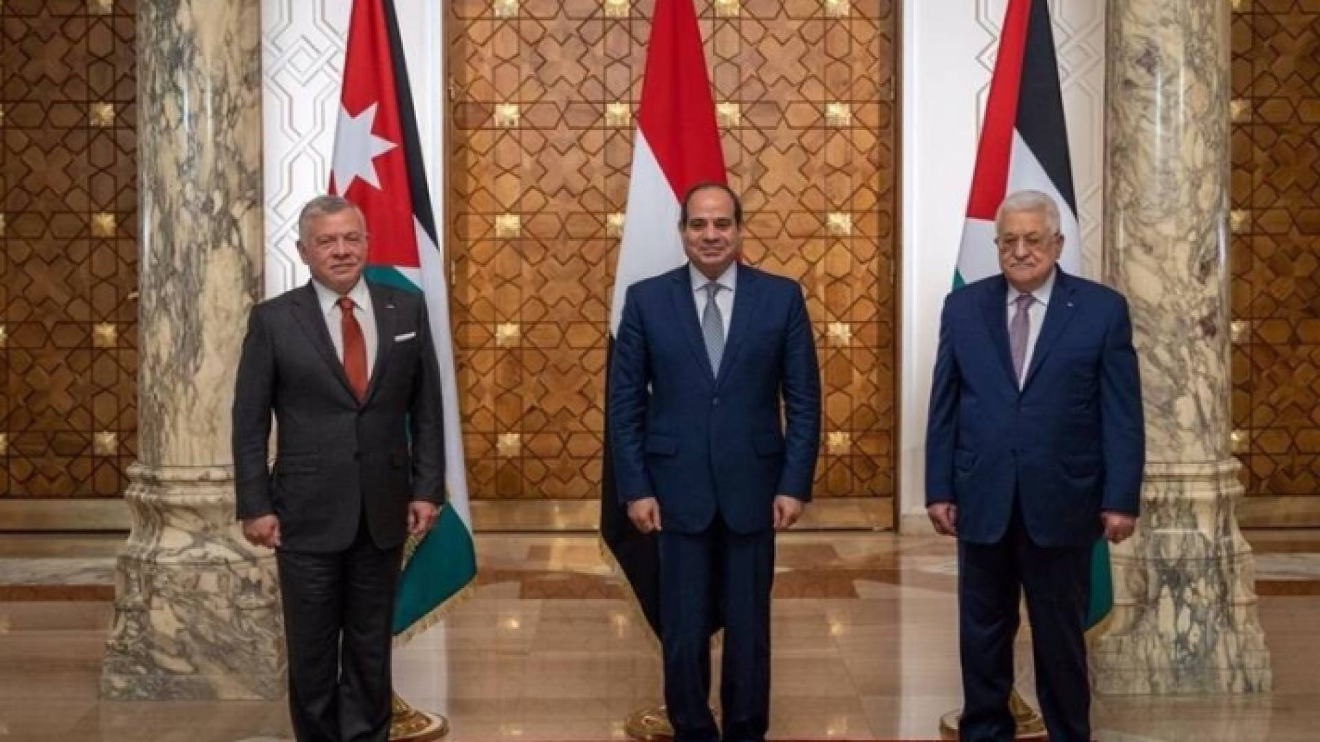 الملك عبد الله الثاني والرئيس الفلسطيني محمود عباس والرئيس المصر عبد الفتاح السيسي