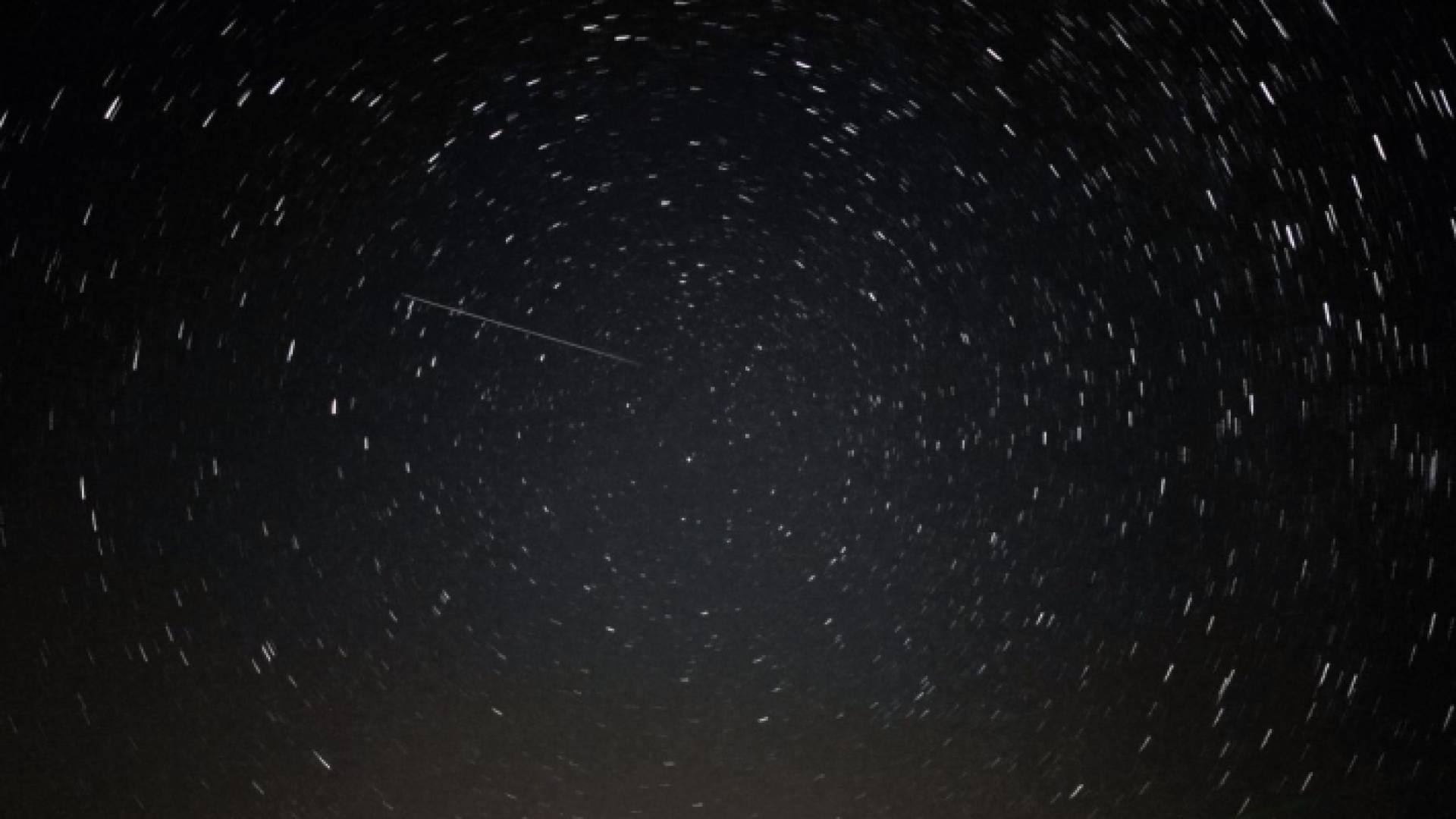 رصد شهب البرشاويات في وادي رم