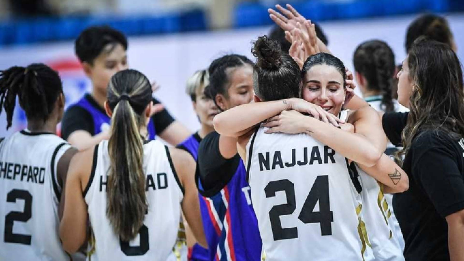 لاعبات المنتخب الوطني