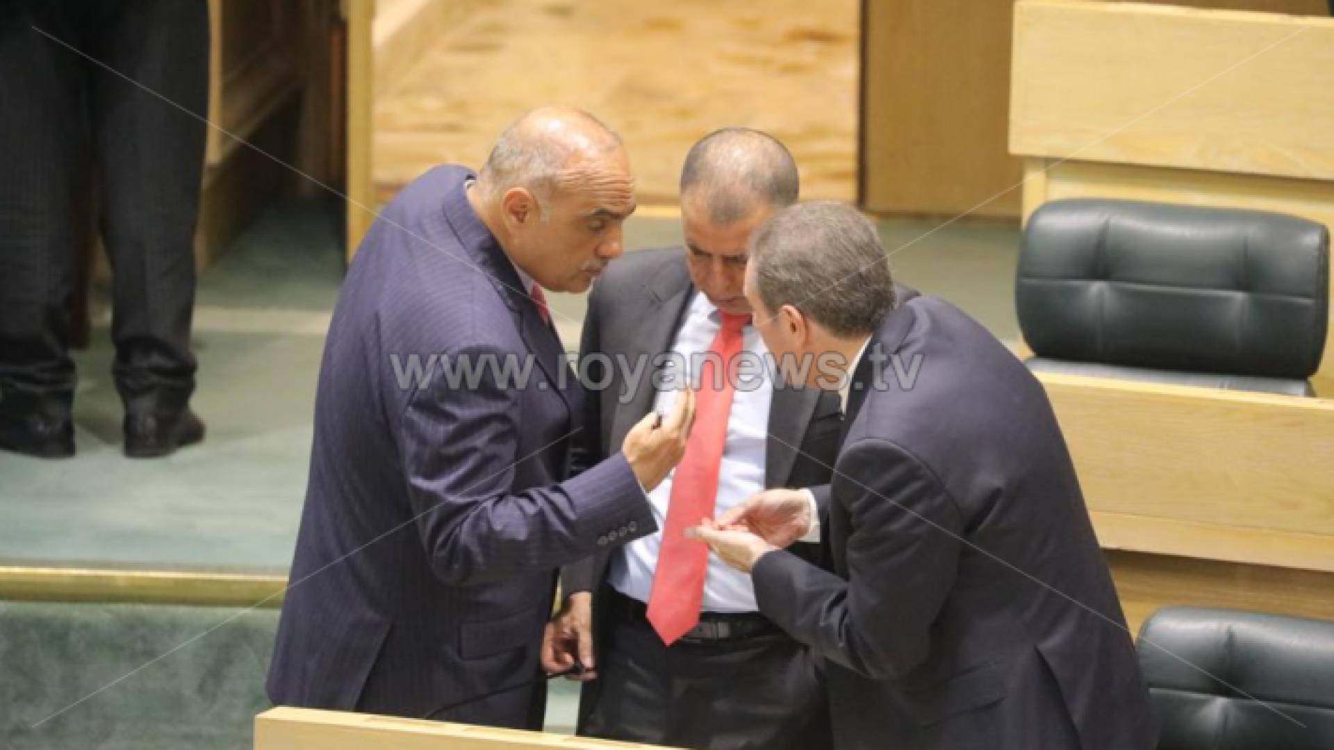 أعضاء الحكومة خلال الجلسة