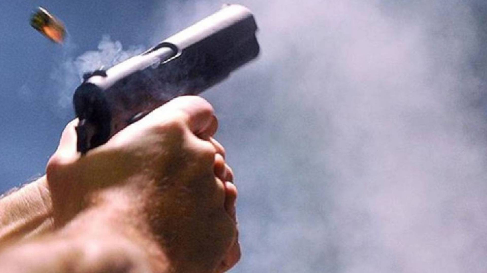 إطلاق عيارات نارية