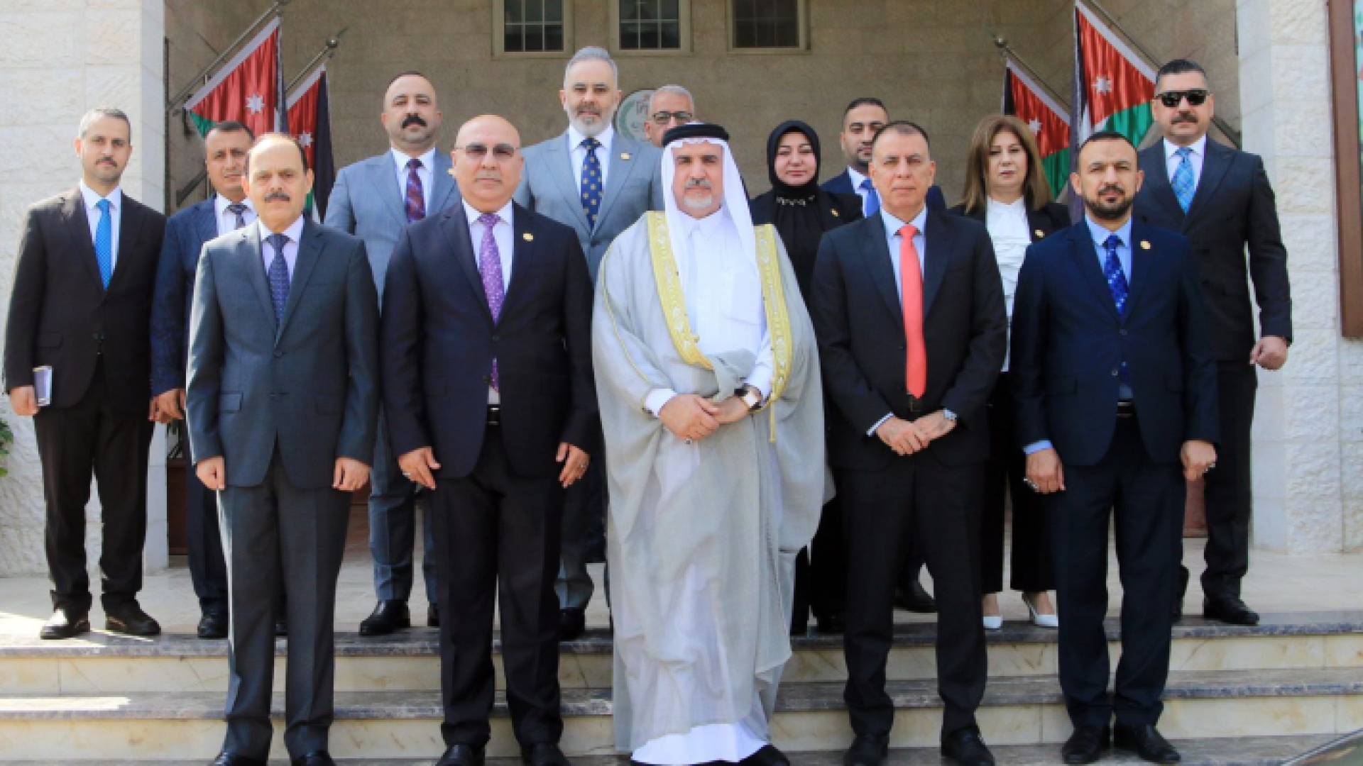 اجتماع الفرايه مع رئيس وأعضاء لجنة مكافحة المخدرات والمؤثرات العقلية في البرلمان العراقي