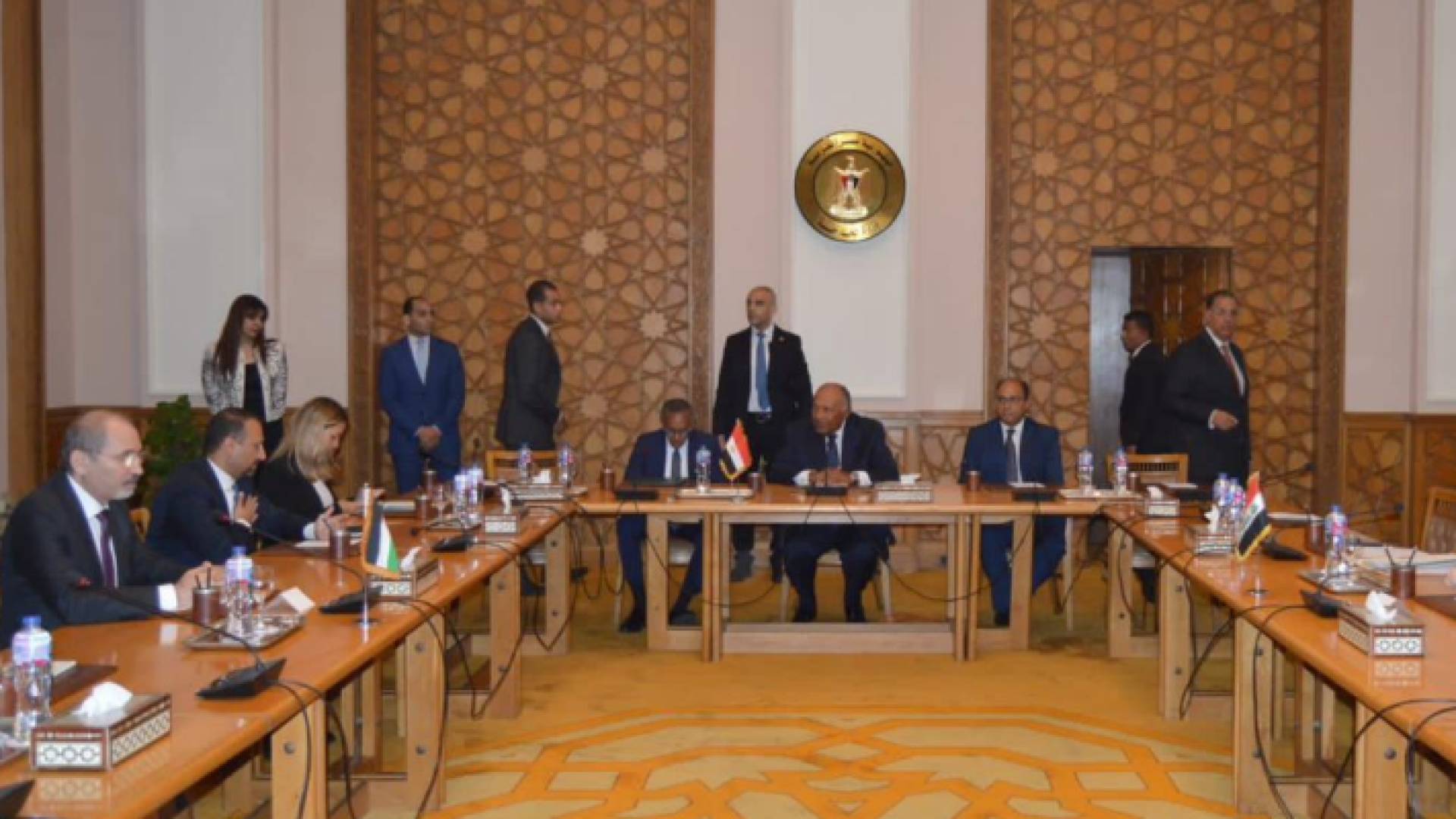 وزير الخارجية وشؤون المغتربين أيمن الصفدي في لقاء نطيرية المصري والعراقي