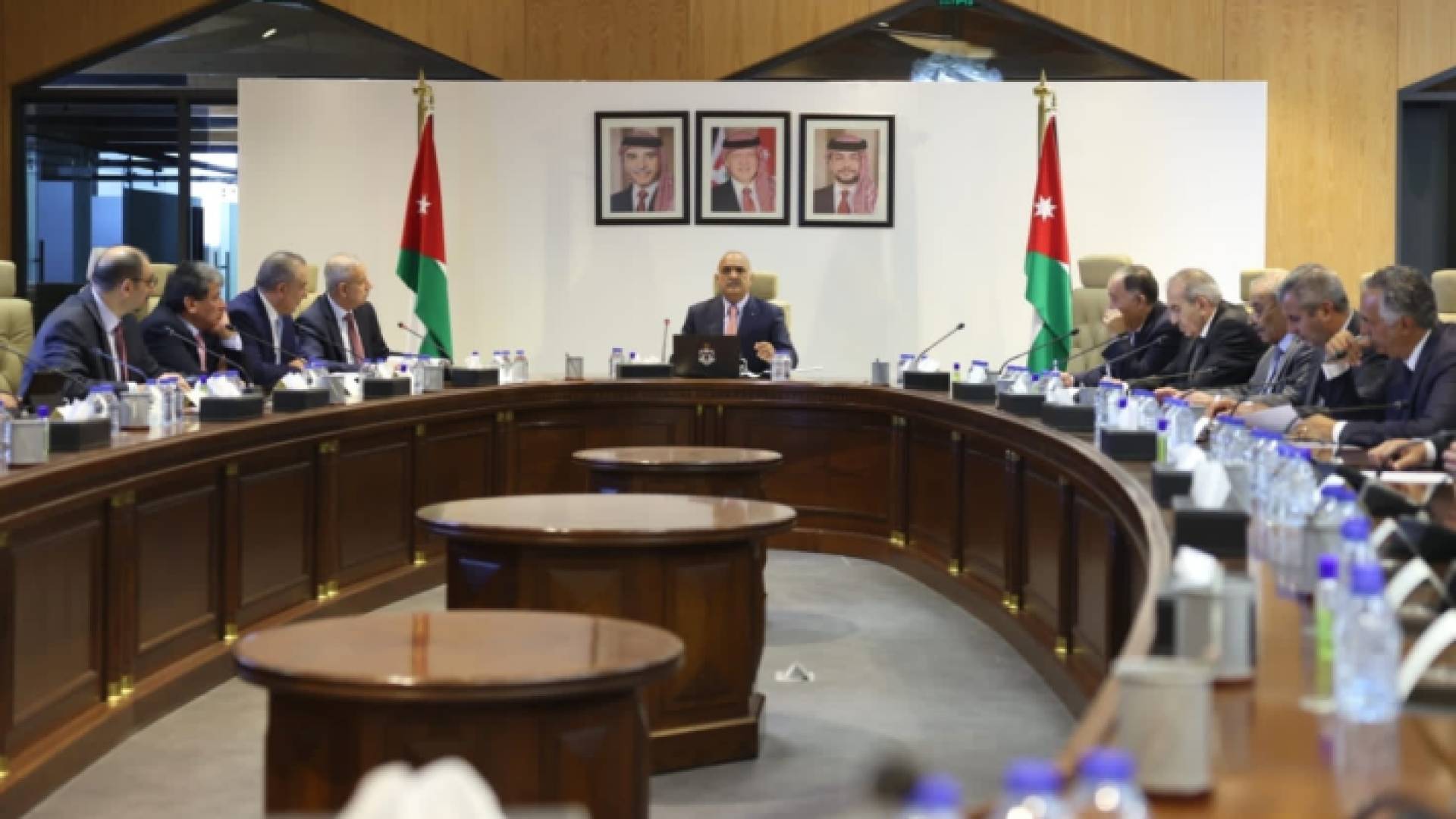 مجلس الوزراء