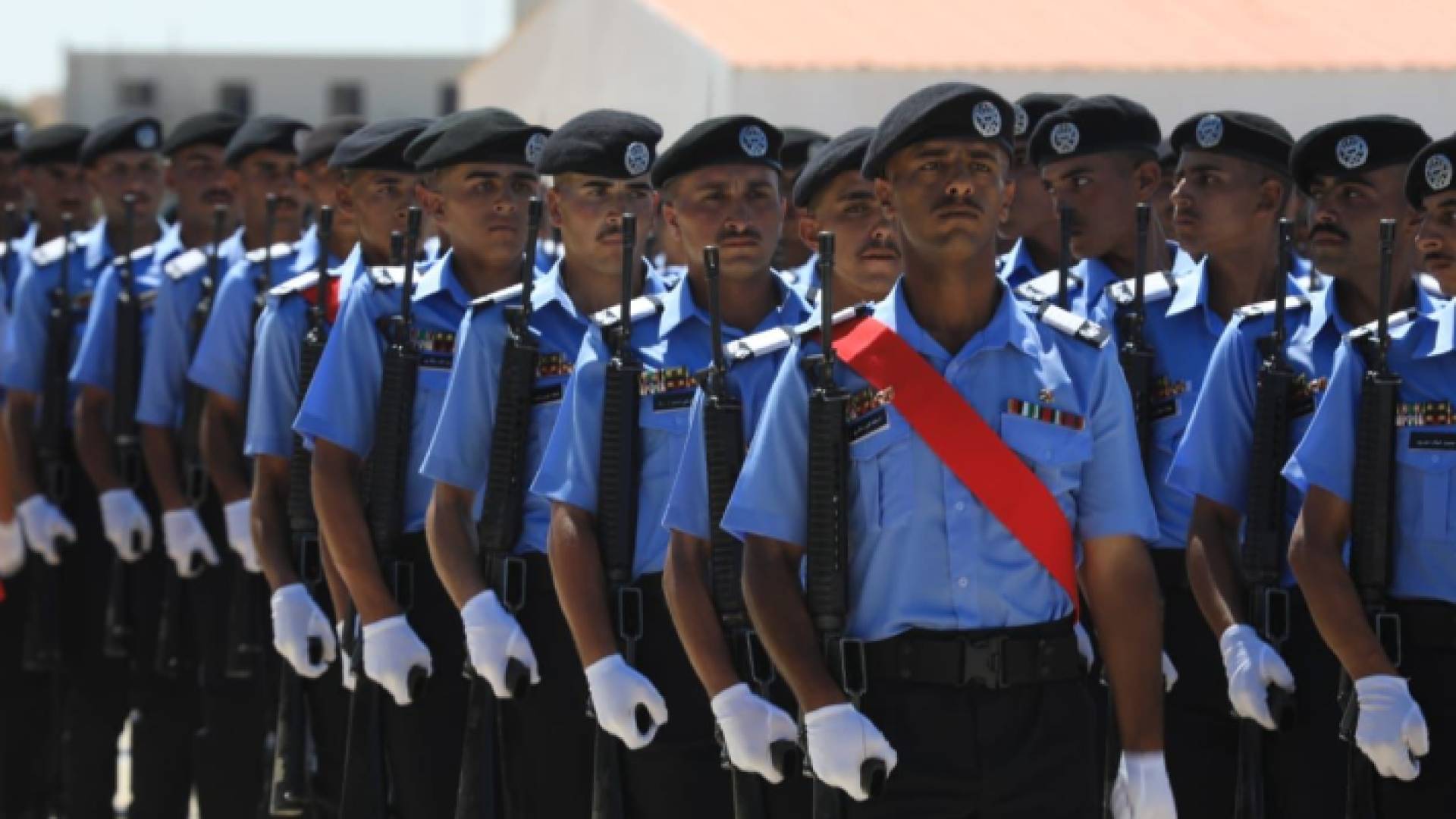 حفل تخريج سابق لمجندين في مديرية الأمن العام