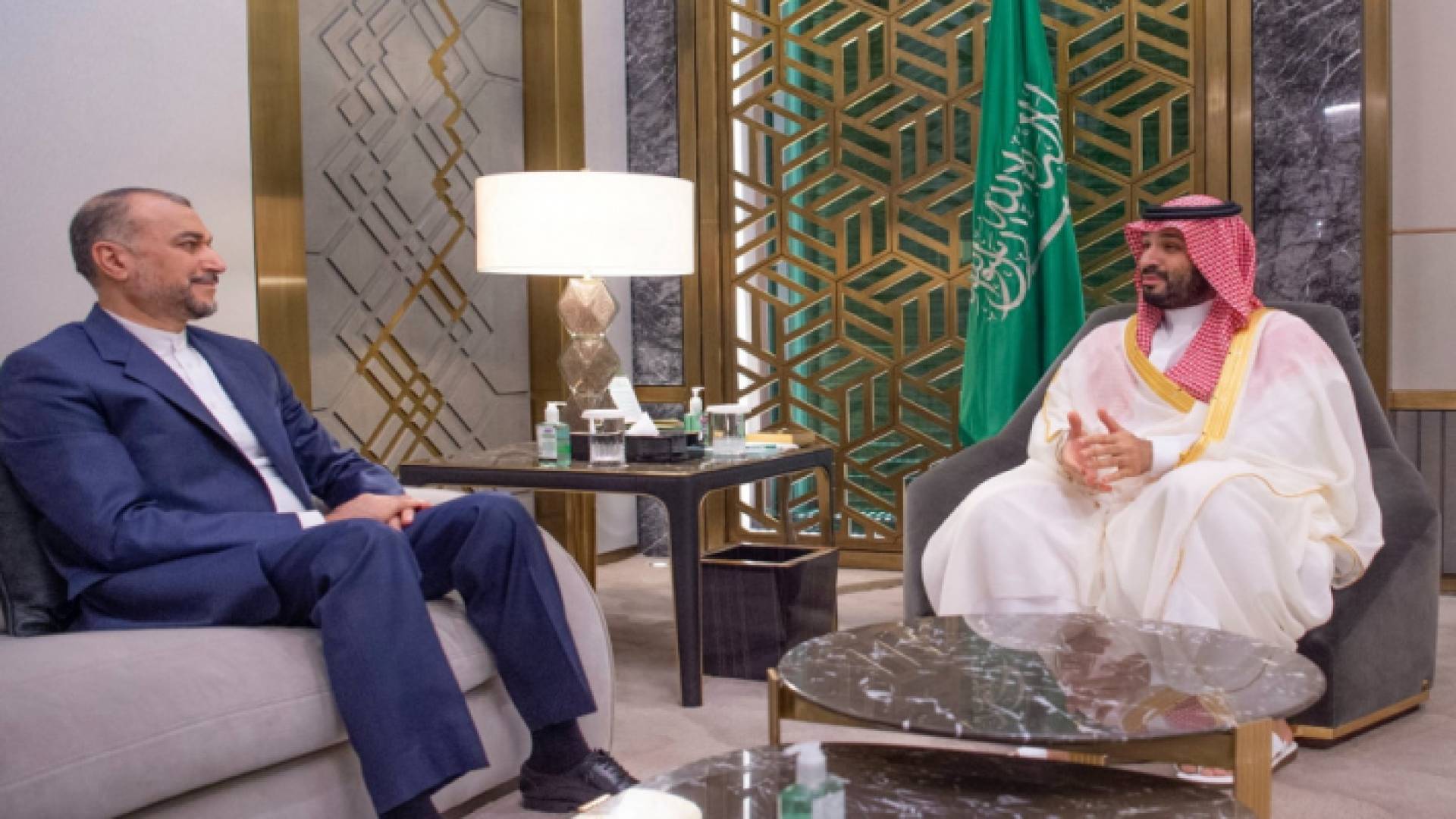 ولي العهد السعودي ووزير الخارجية الإيراني