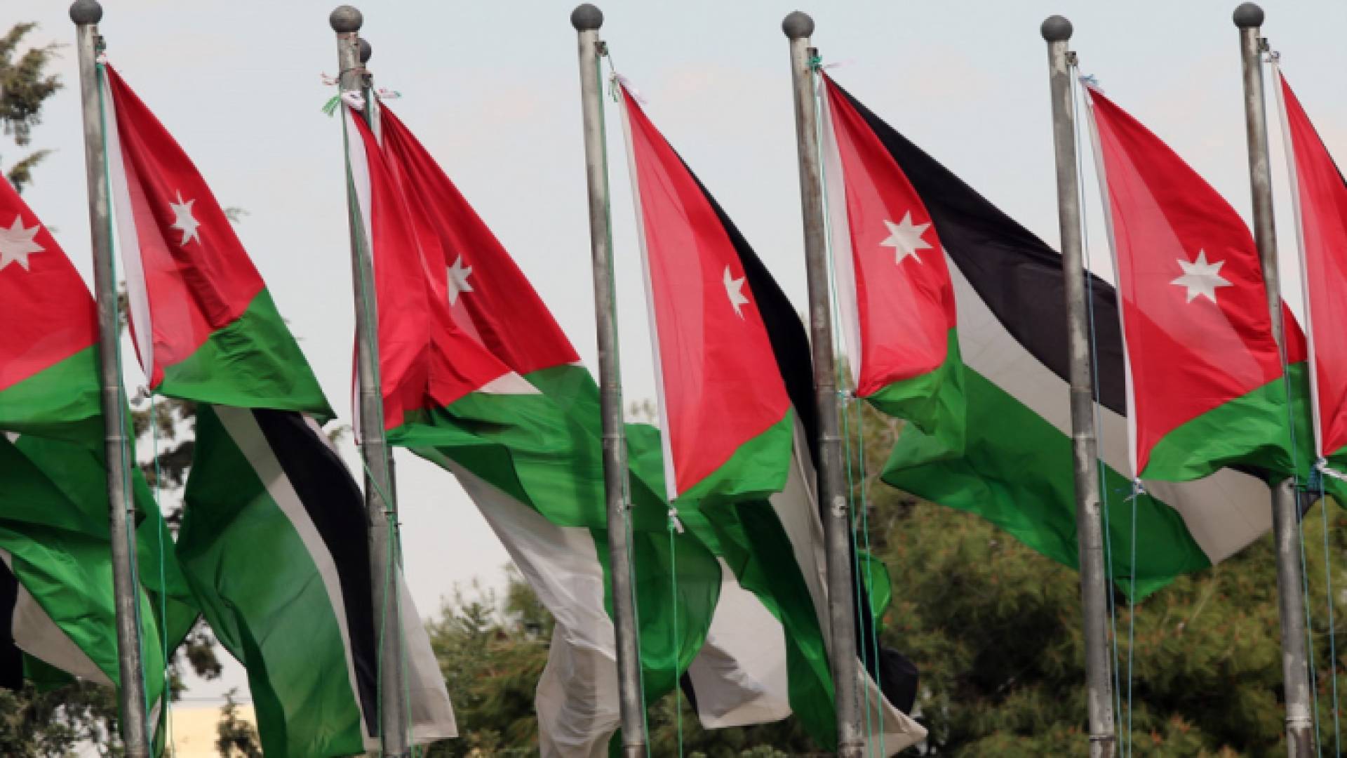 أعلام أردنية في العاصمة عمان