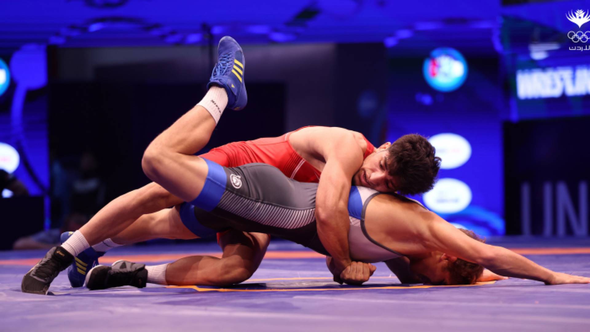 من المنافسات