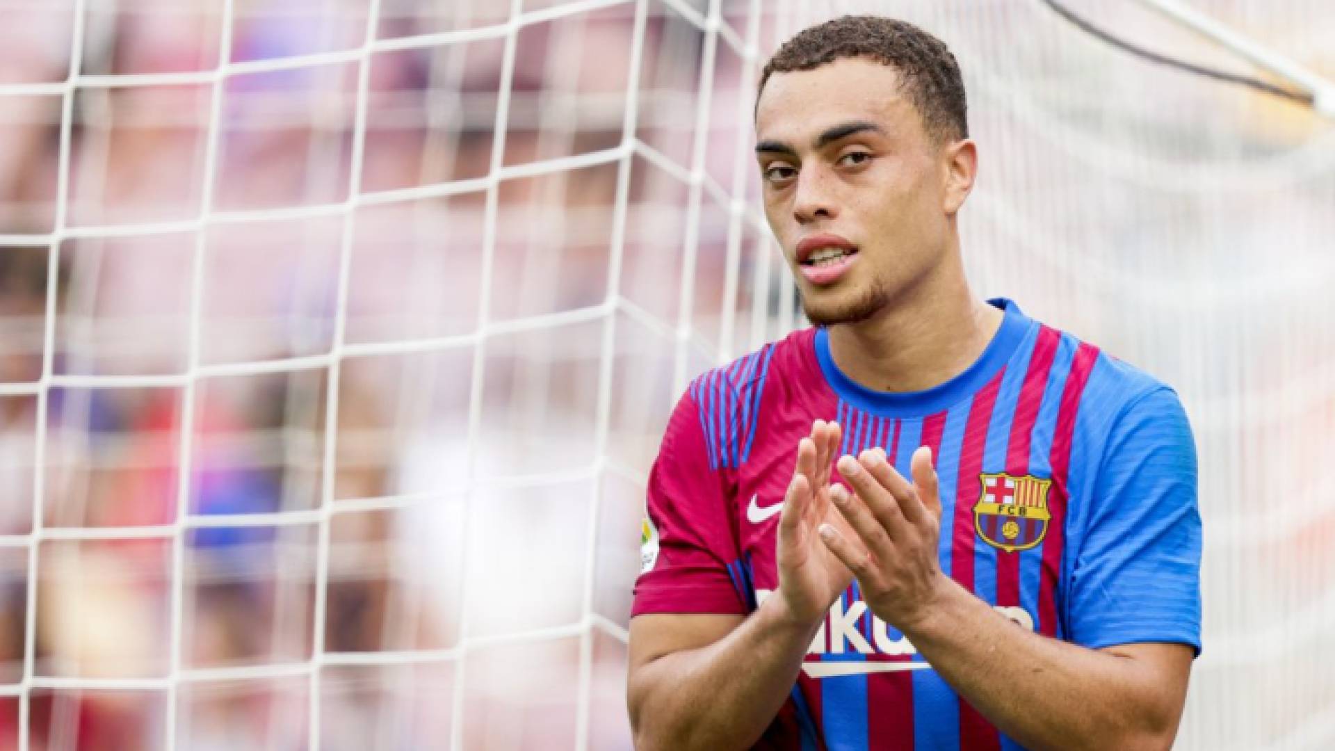 صورة أرشيفية لديست بقميص برشلونة