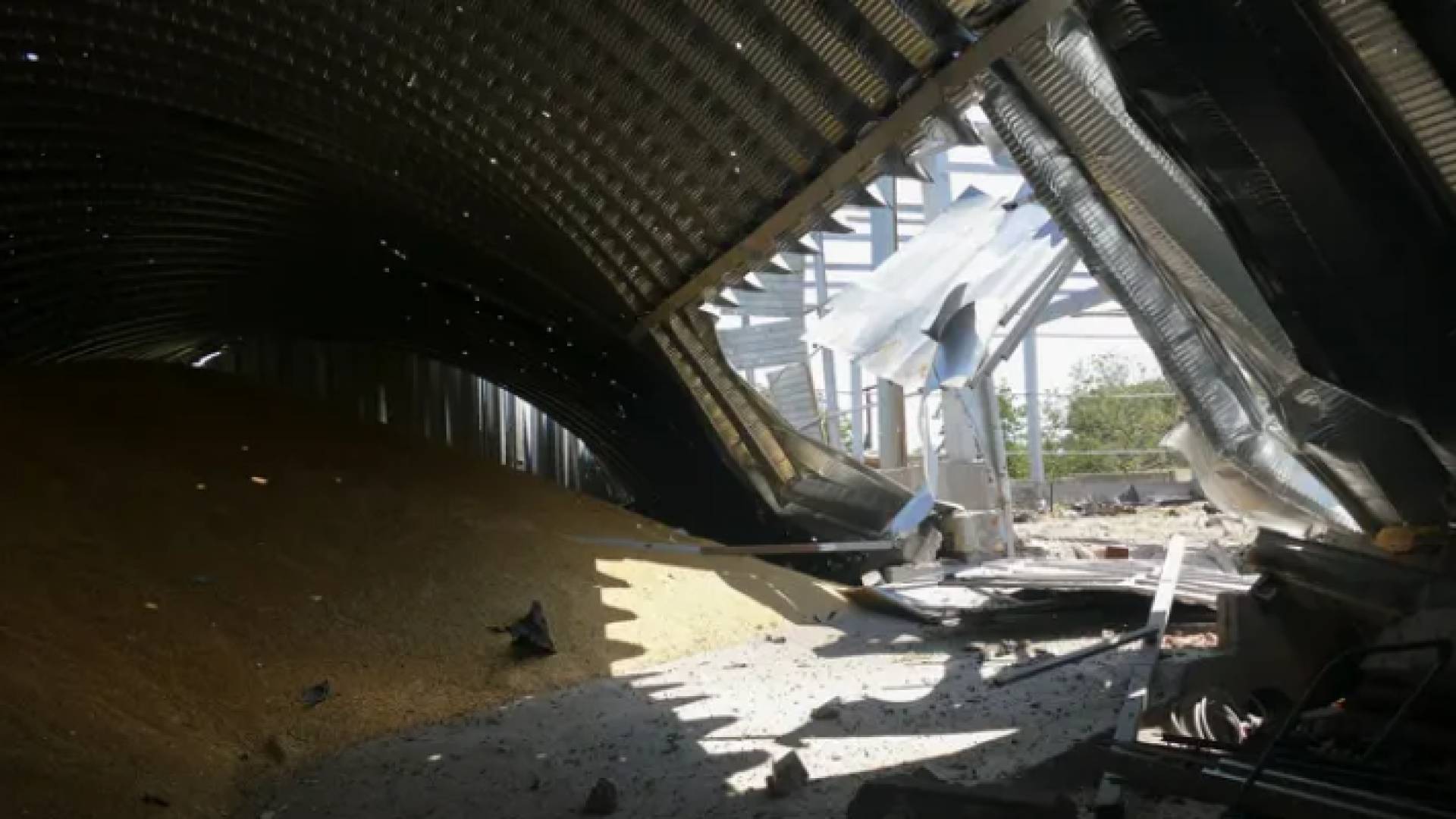 دمار مخزن حبوب أوكراني - تعبيرية