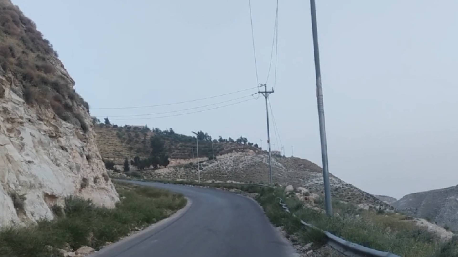 طريق وادي الشجرة