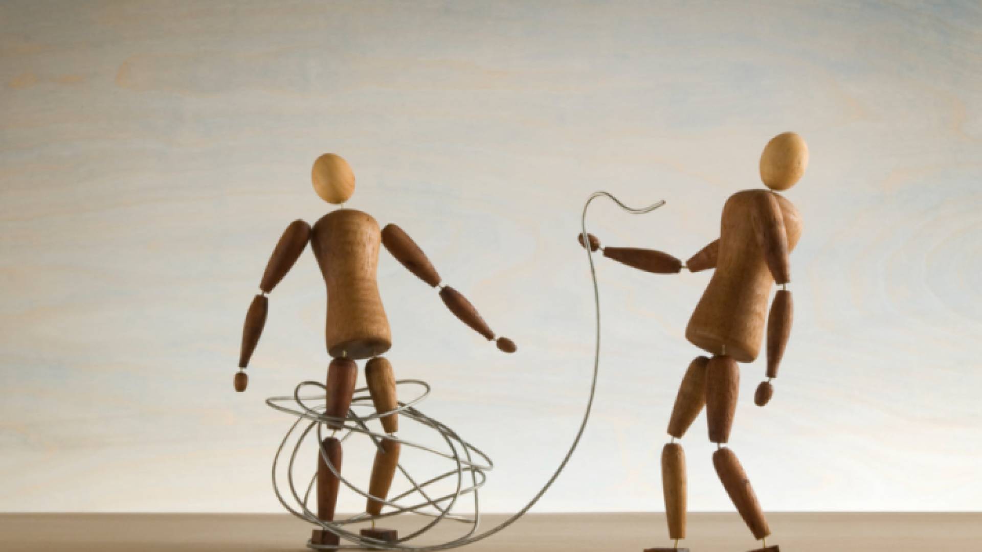 دور الضحية "تعبيرية"