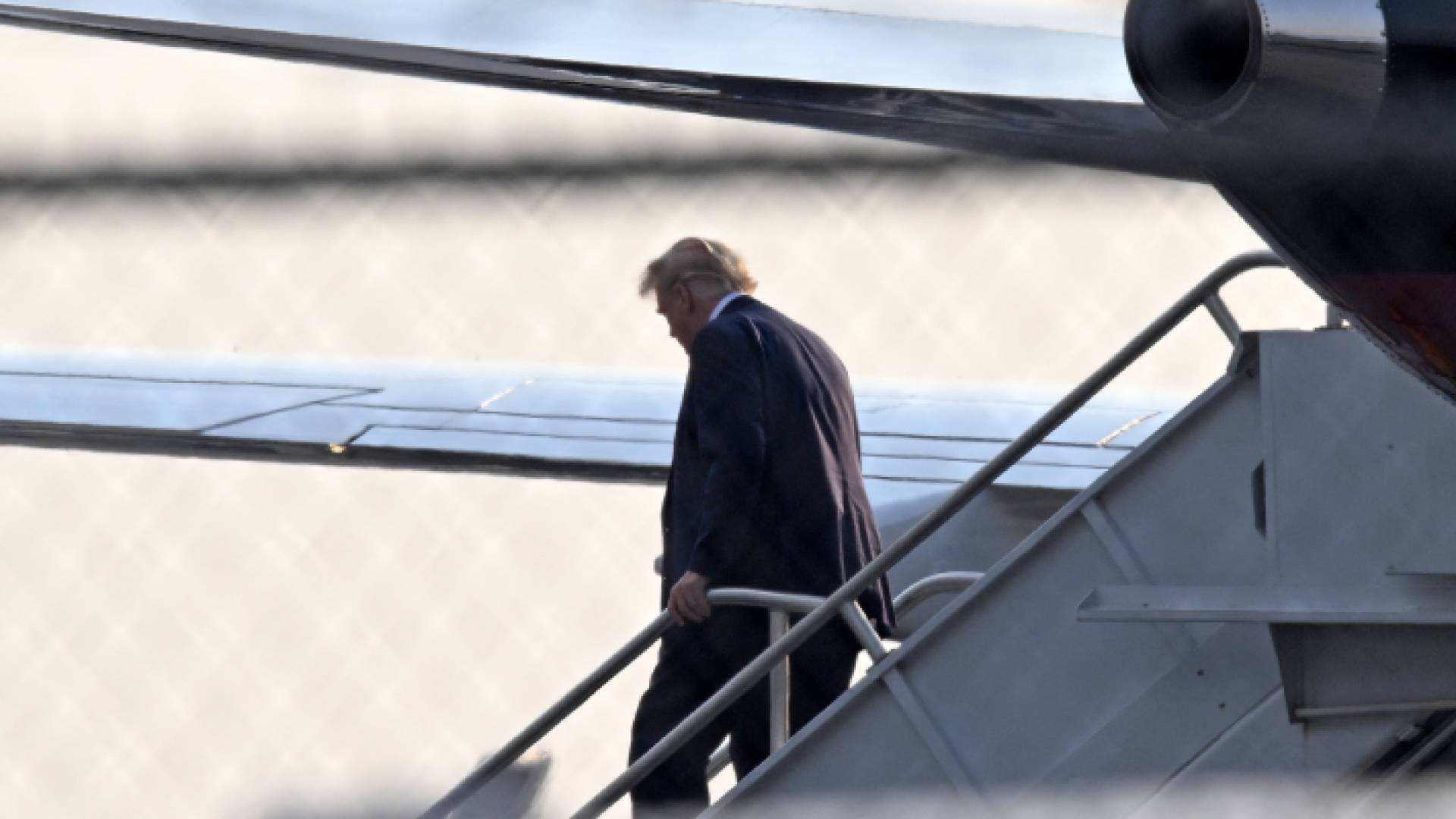 وصول ترمب إلى مطار أتلانتا هارتسفيلد-جاكسون الدولي في أتلانتا