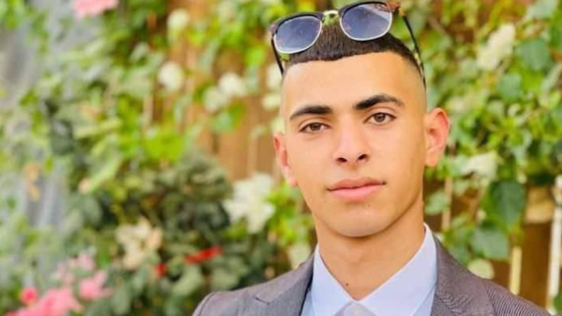 الشاب الفلسطيني عز الدين كنعان الذي استشهد متأثرا بإصابته