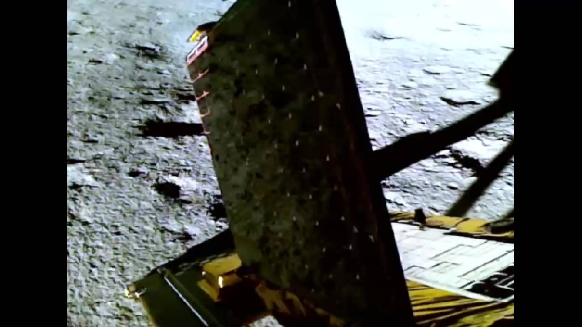 هبوط "شاندرايان-3" على سطح القمر