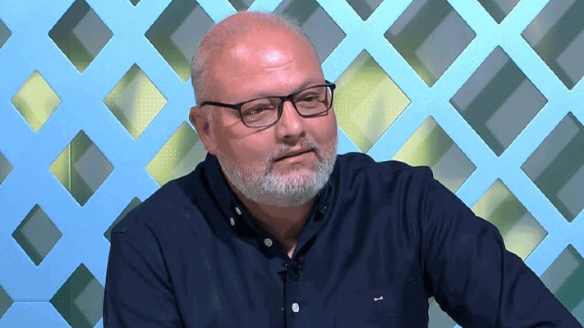 مدرب الوحدات رأفت العلامي