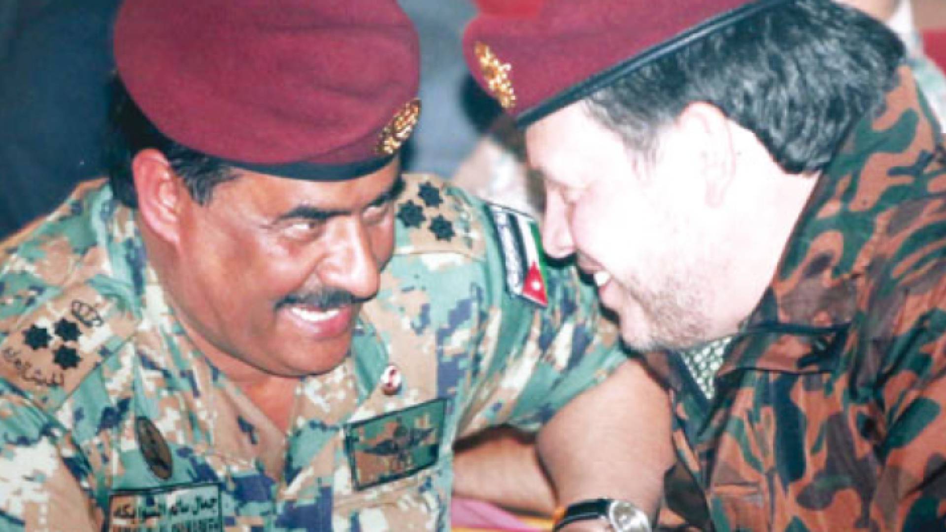 جلالة الملك والعين الراحل جمال الشوابكة