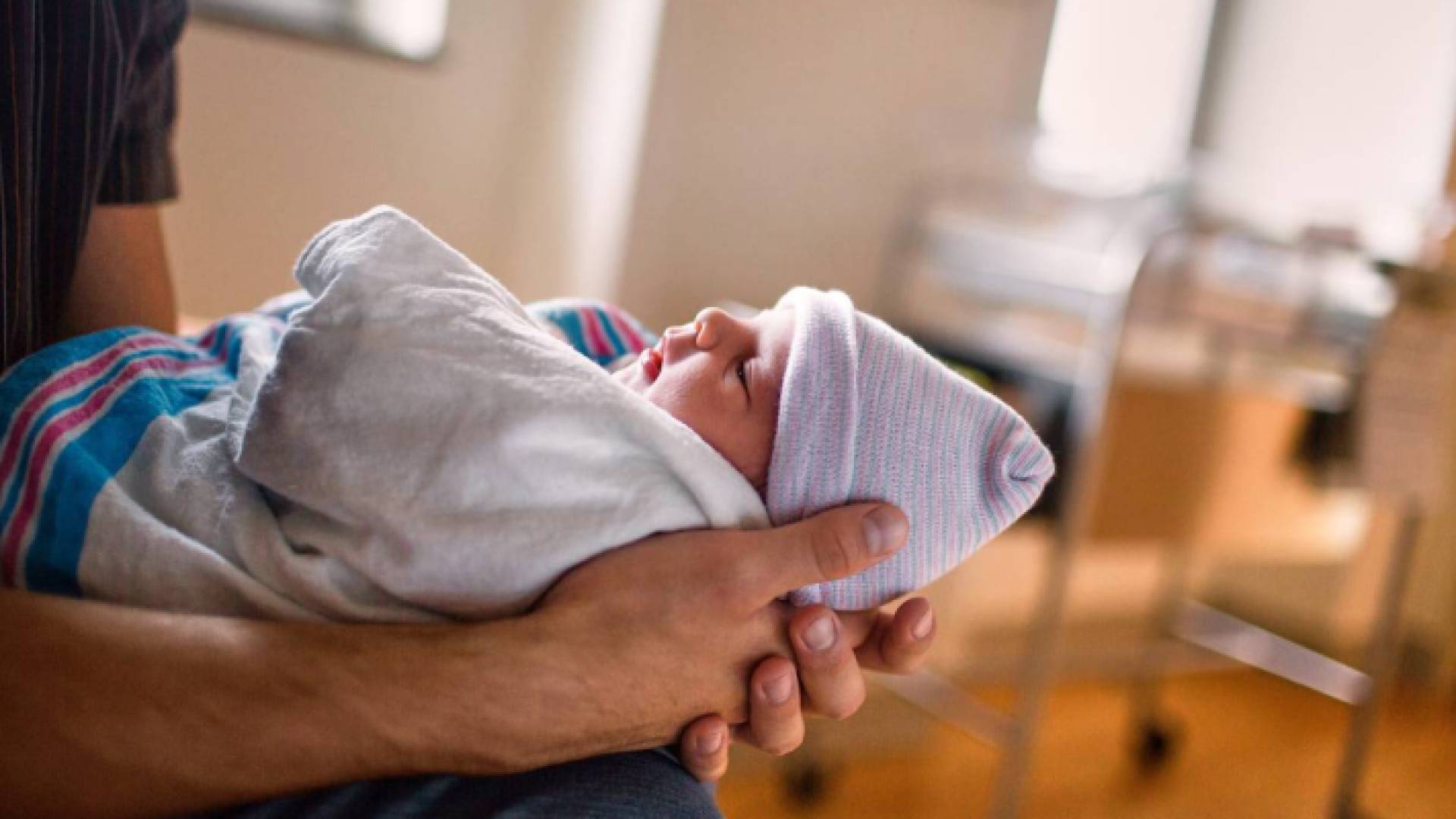 صورة تعبر عن الانجاب