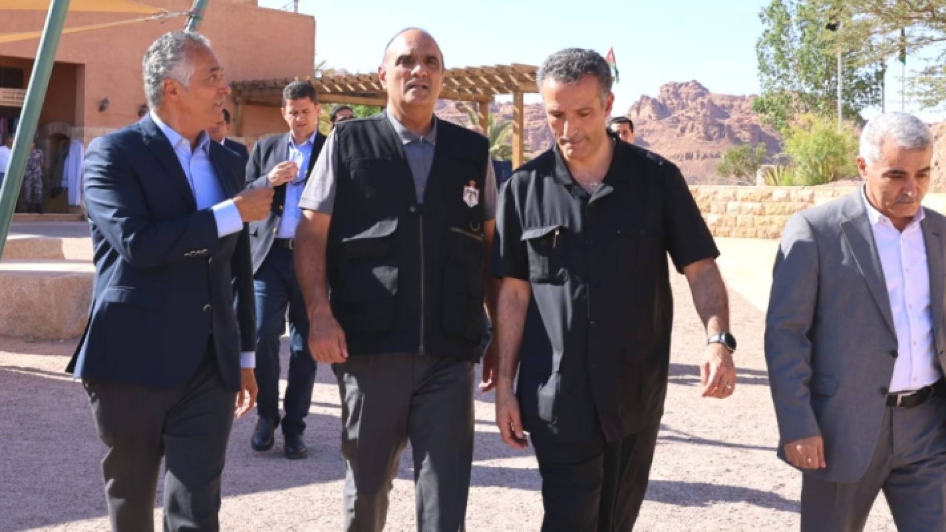 الخصاونة خلال الزيارة