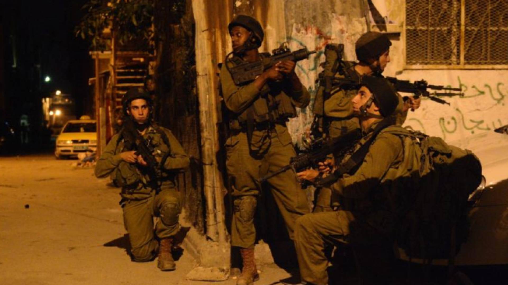 عناصر من جنود الاحتلال