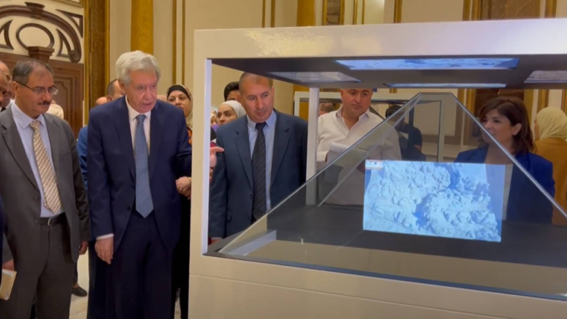 معرض أردني بتقنية الهولوغرام