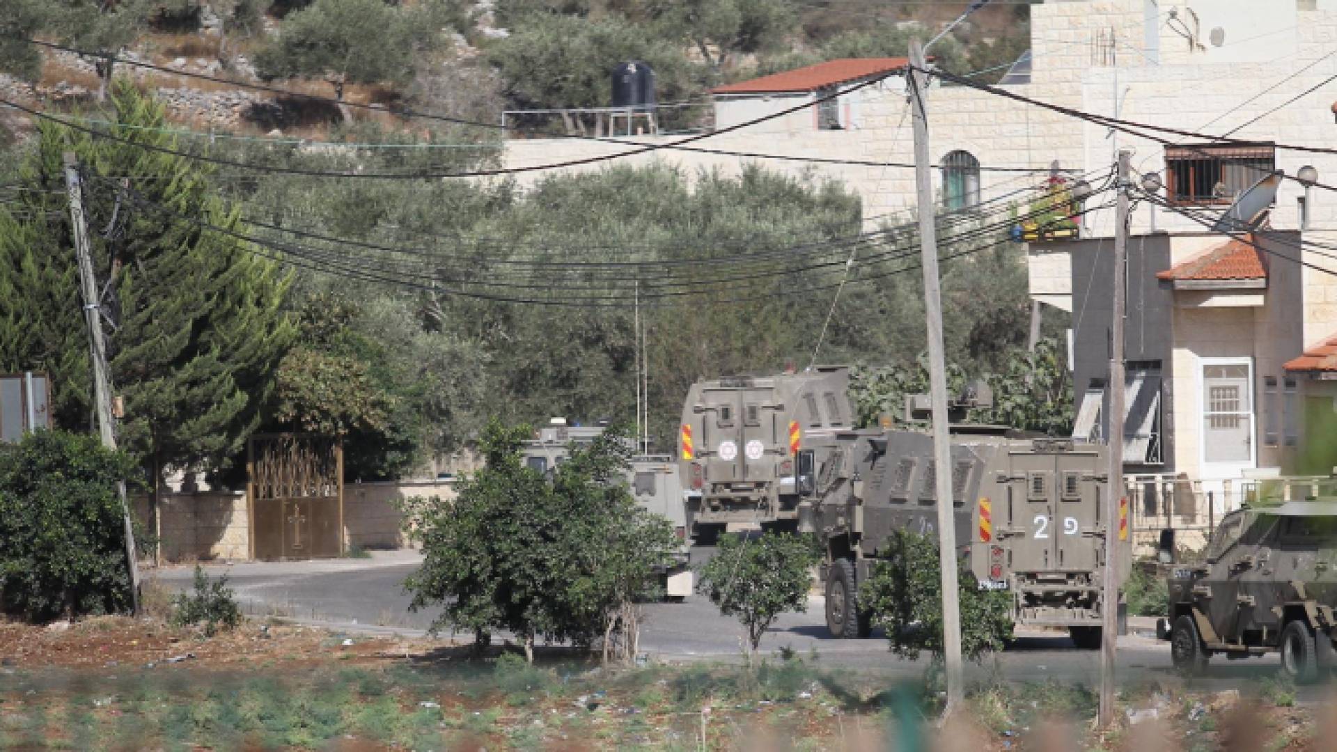 صورة أرشيفية لقوات الاحتلال أثناء اقتحام إحدى البلدات الفلسطينية