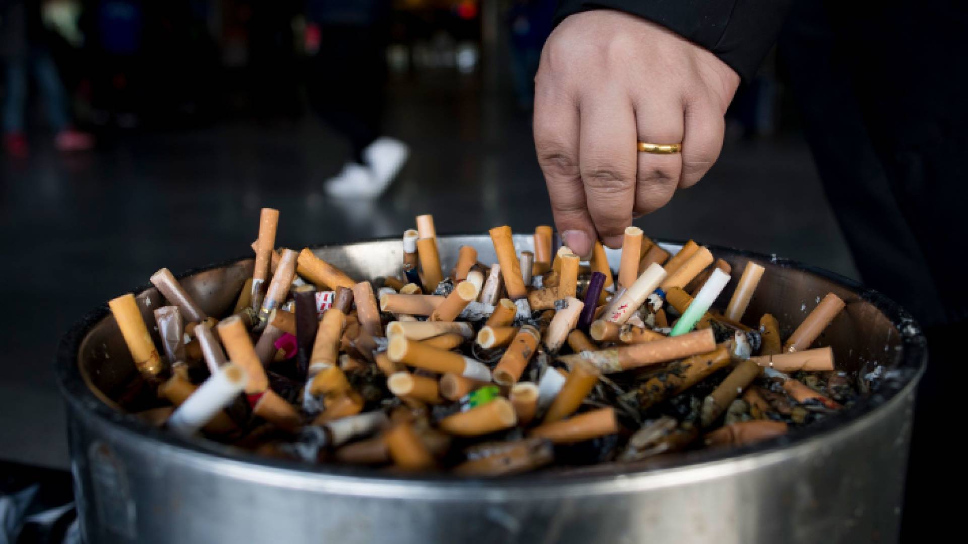 أعقاب سجائر- تعبيرية