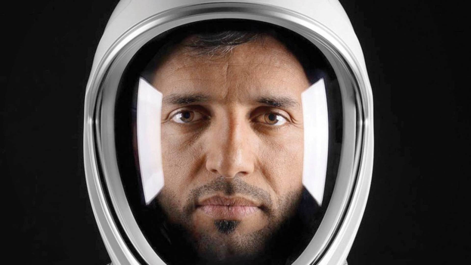 رائد الفضاء الإماراتي سلطان النيادي