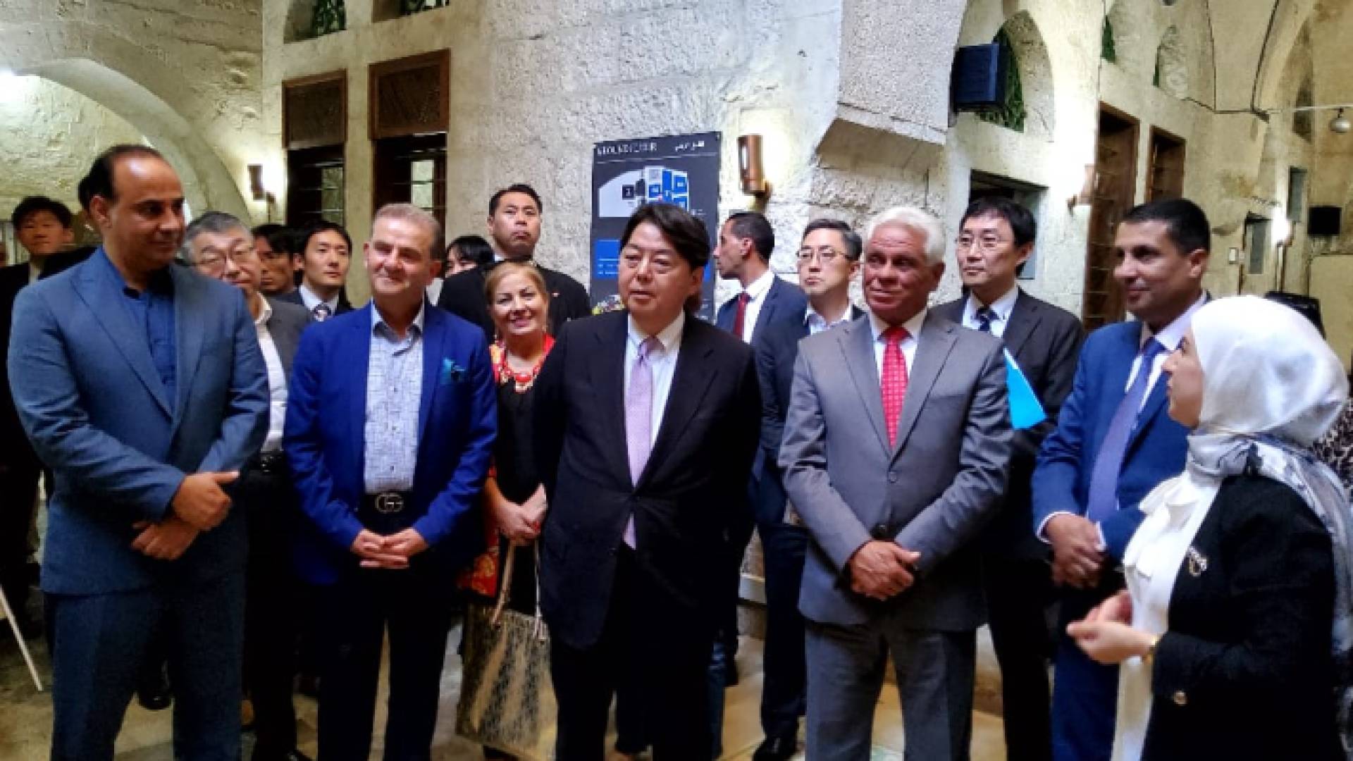 زيارة وزير الخارجية الياباني للسلط