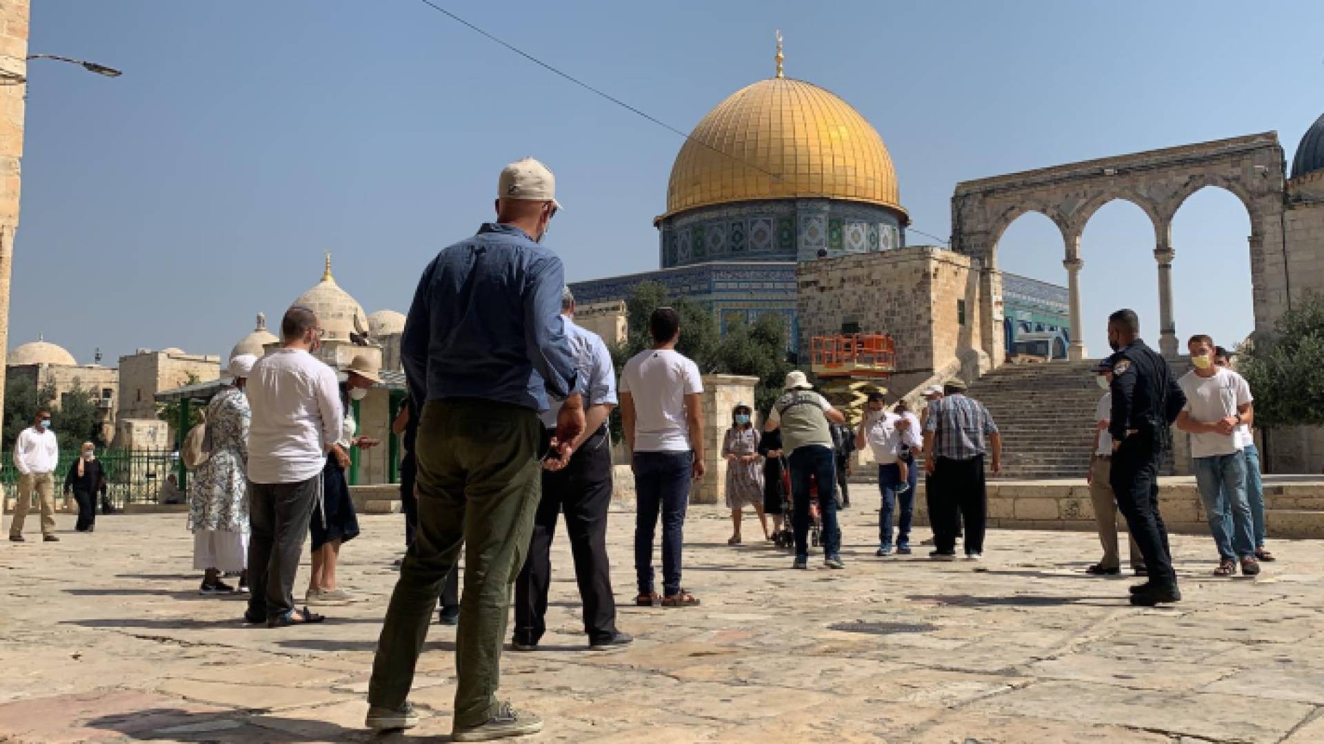 مستوطنون يقتحمون المسجد الأقصى