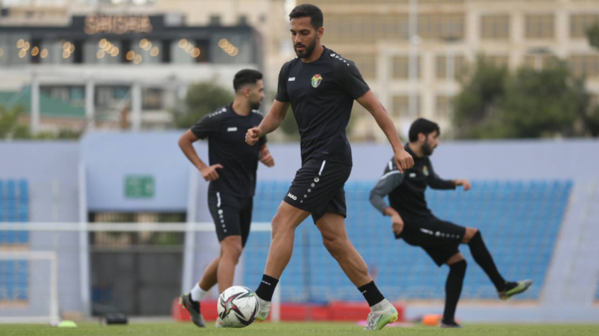 لاعب المنتخب الوطني موسى التعمري