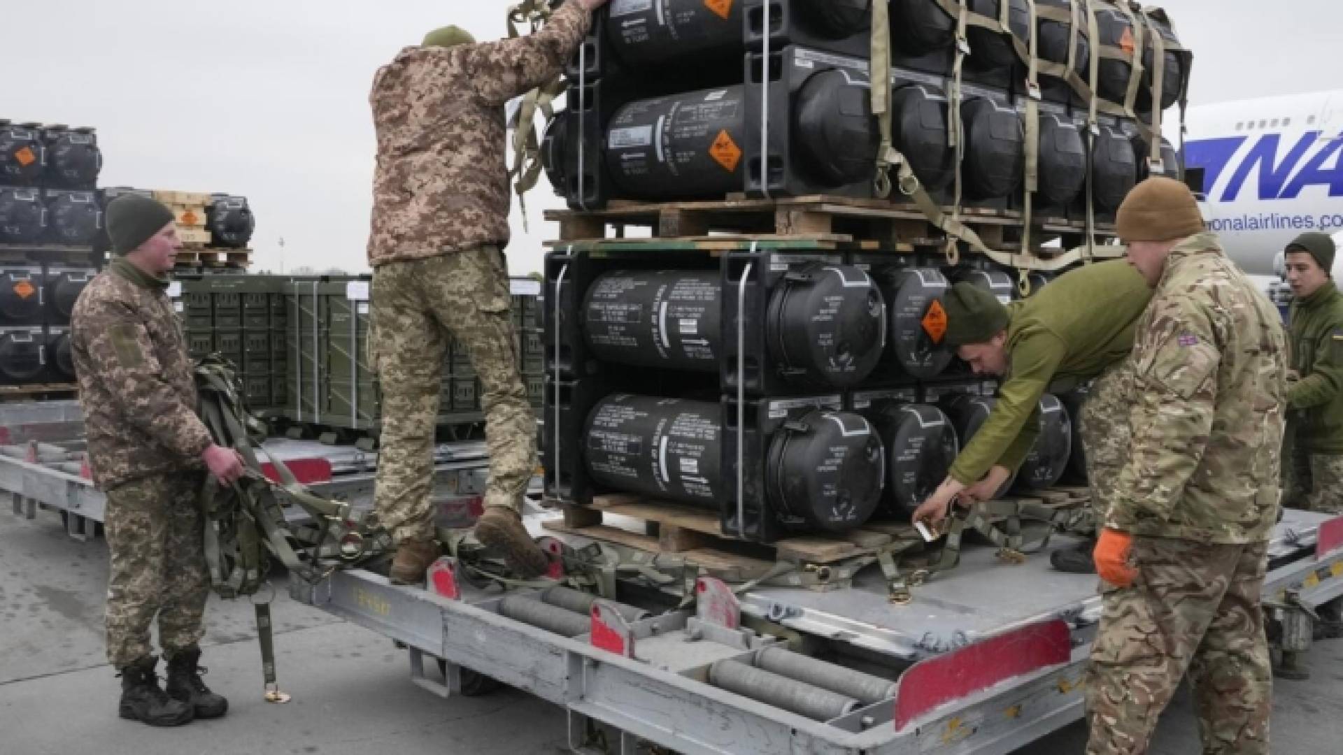 ذخائر وأسلحة أوكرانيا