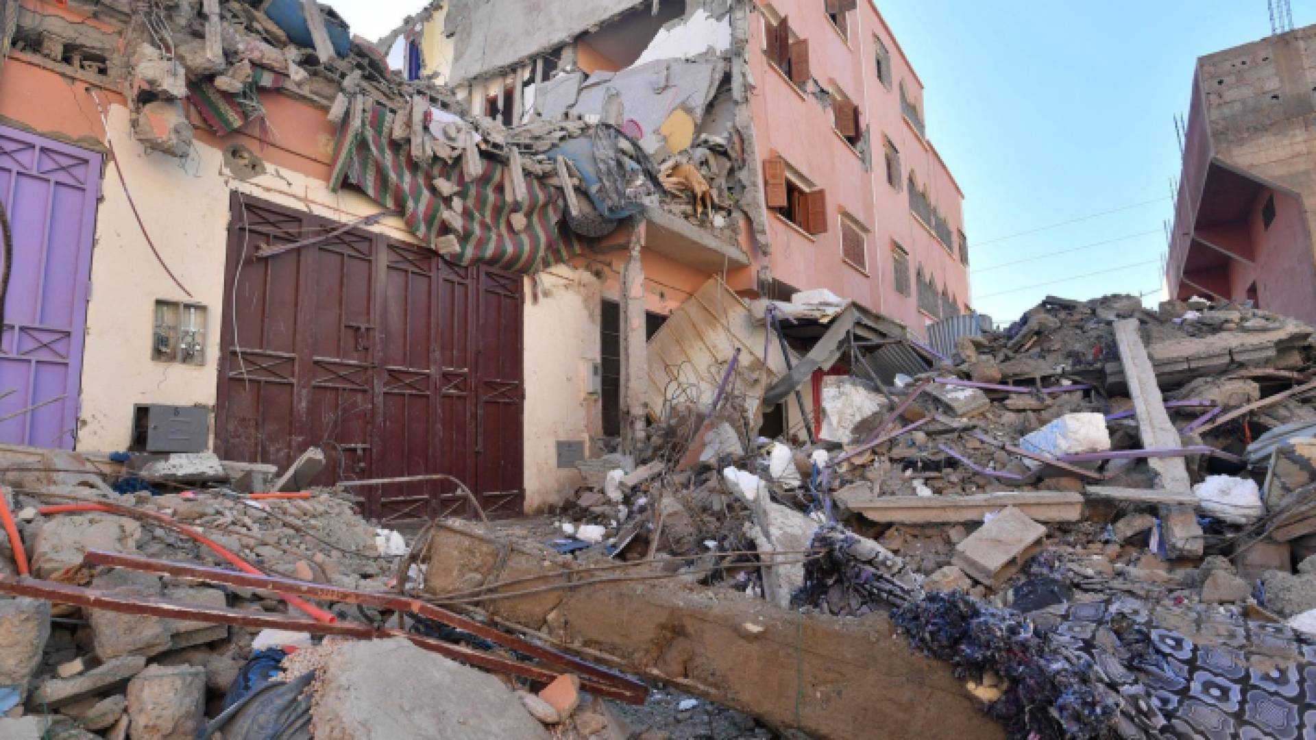 من الدمار الي ضرب البلاد