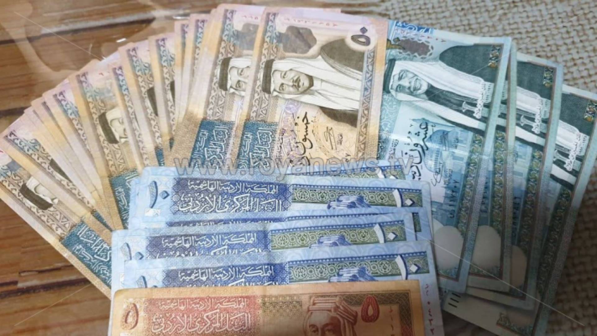 مبالغ نقدية أردنية