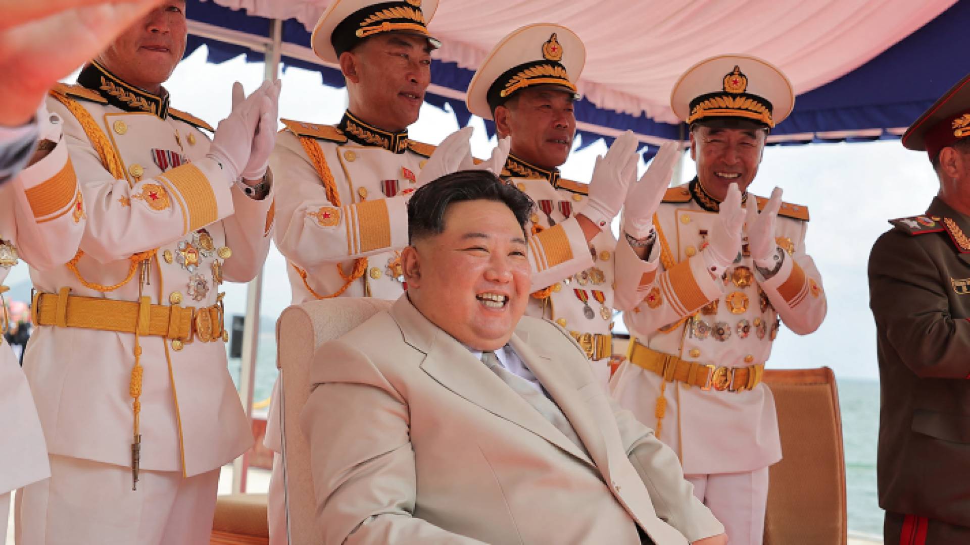 الزعيم الكوري الشمالي، كيم جونغ-أون