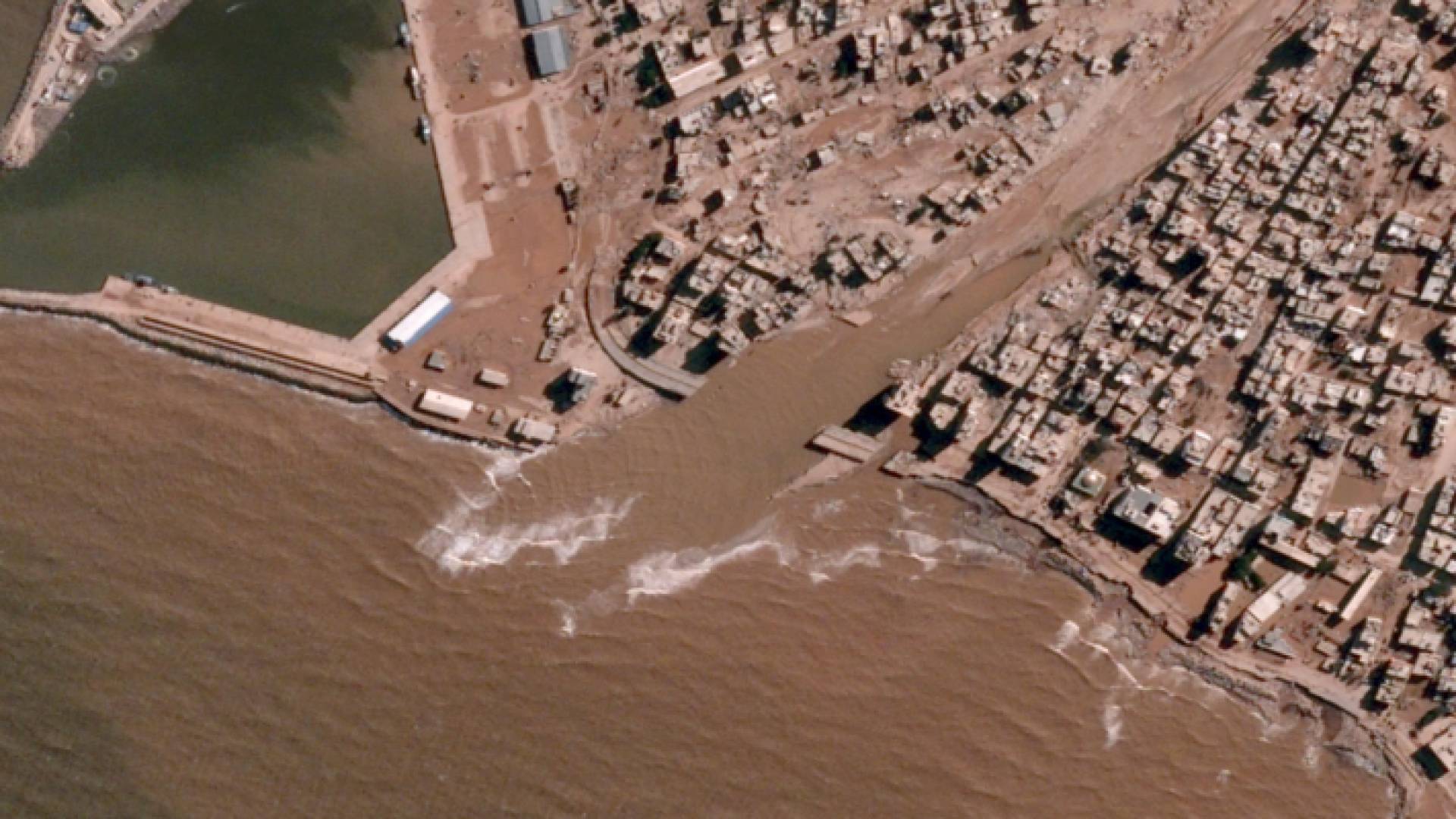 مدينة درنة أصبحت منكوبة جراء الفيضانات إثر العاصفة "دانيال"