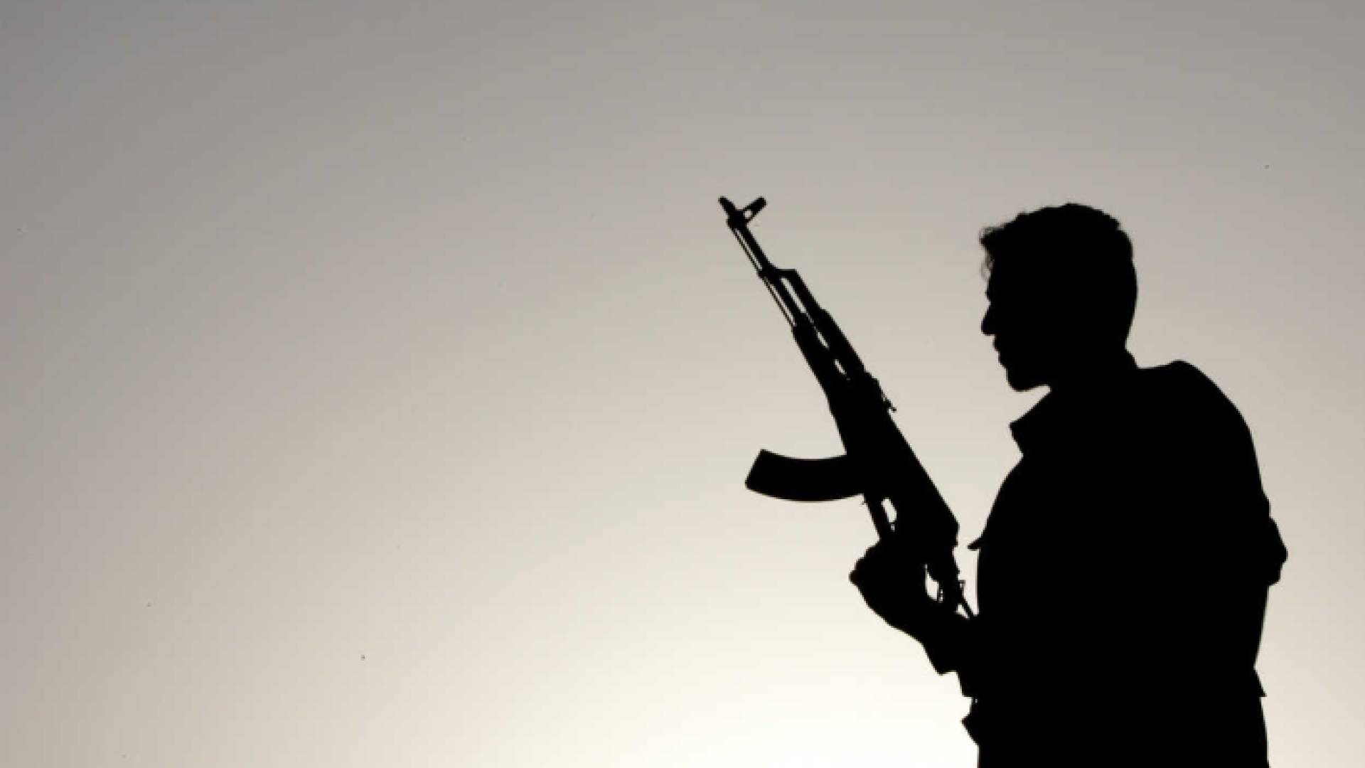 اطلاق عيارات نارية - تعبيرية