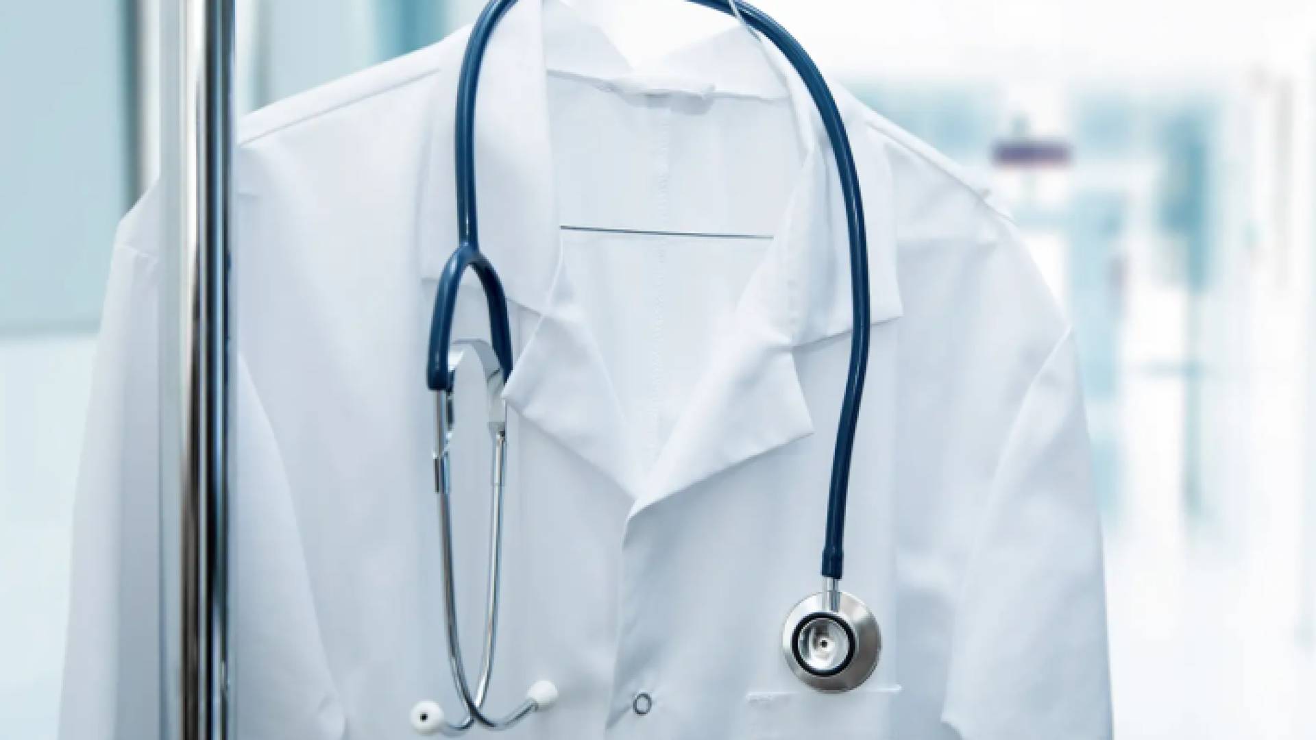 مطالبات "للتعليم العالي" بالتراجع عن قرار تقليص المقاعد الجامعية لطلبة الطب