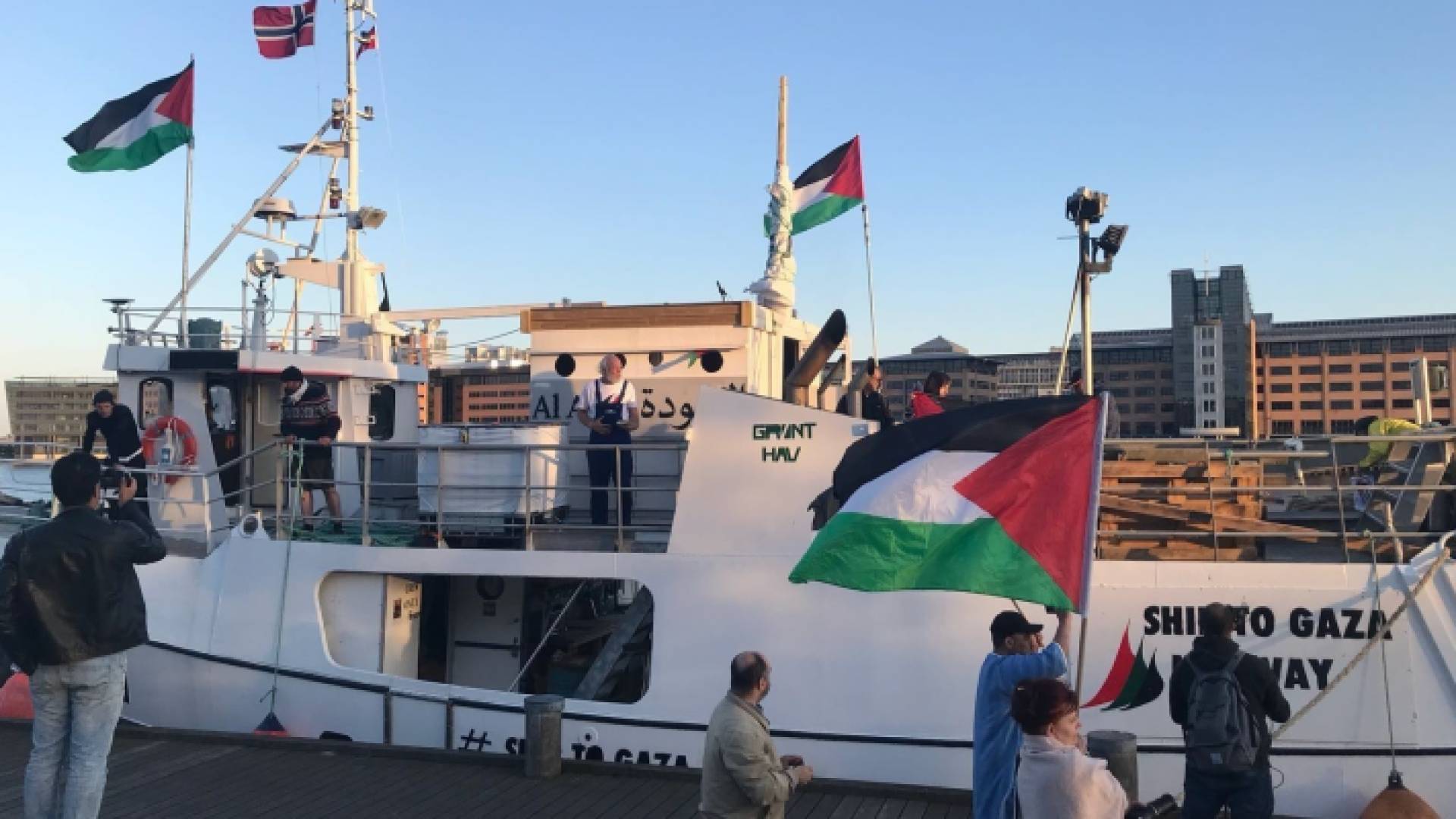 الاحتلال يفرض الحصار على غزة منذ أكثر من 15 عاما