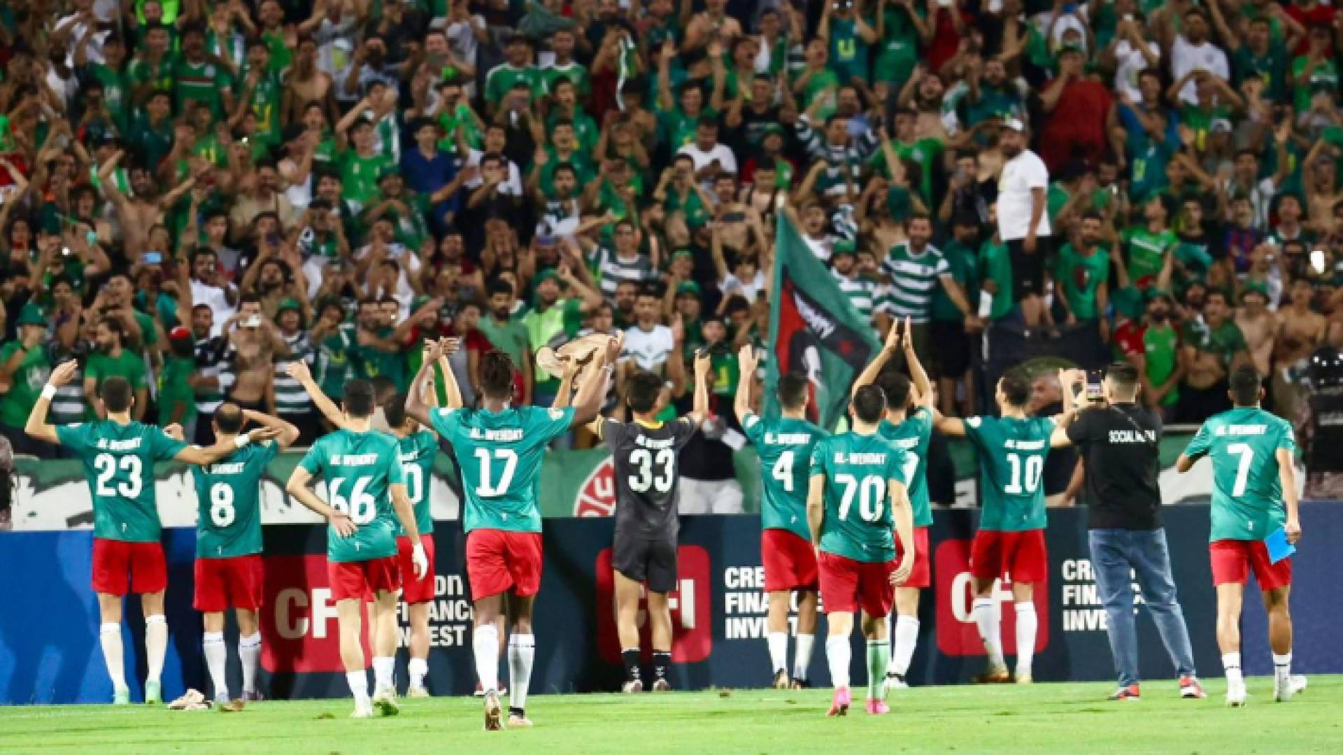 صورة سابقة لفريق الوحدات