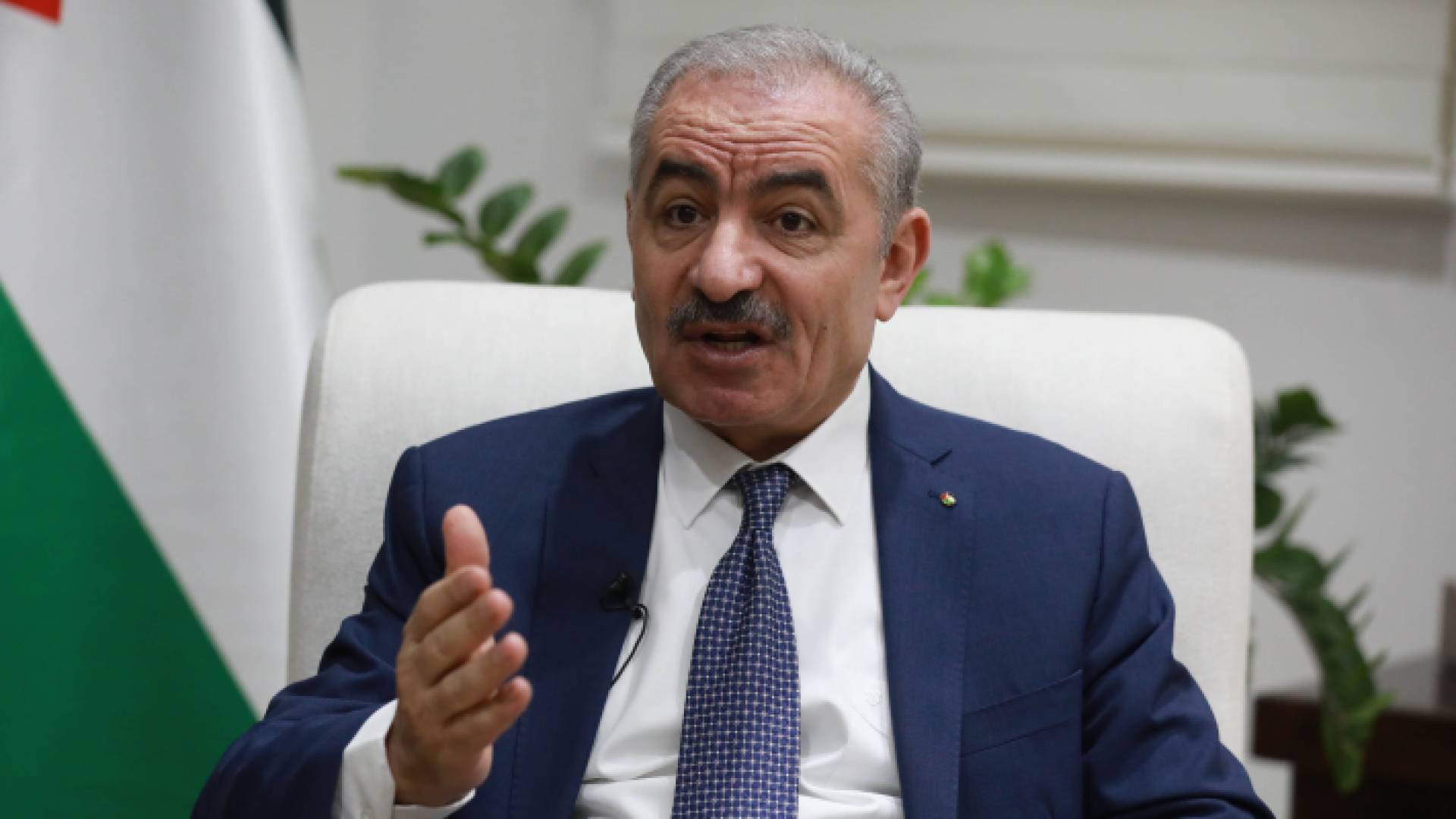 رئيس الوزراء الفلسطيني محمد اشتية