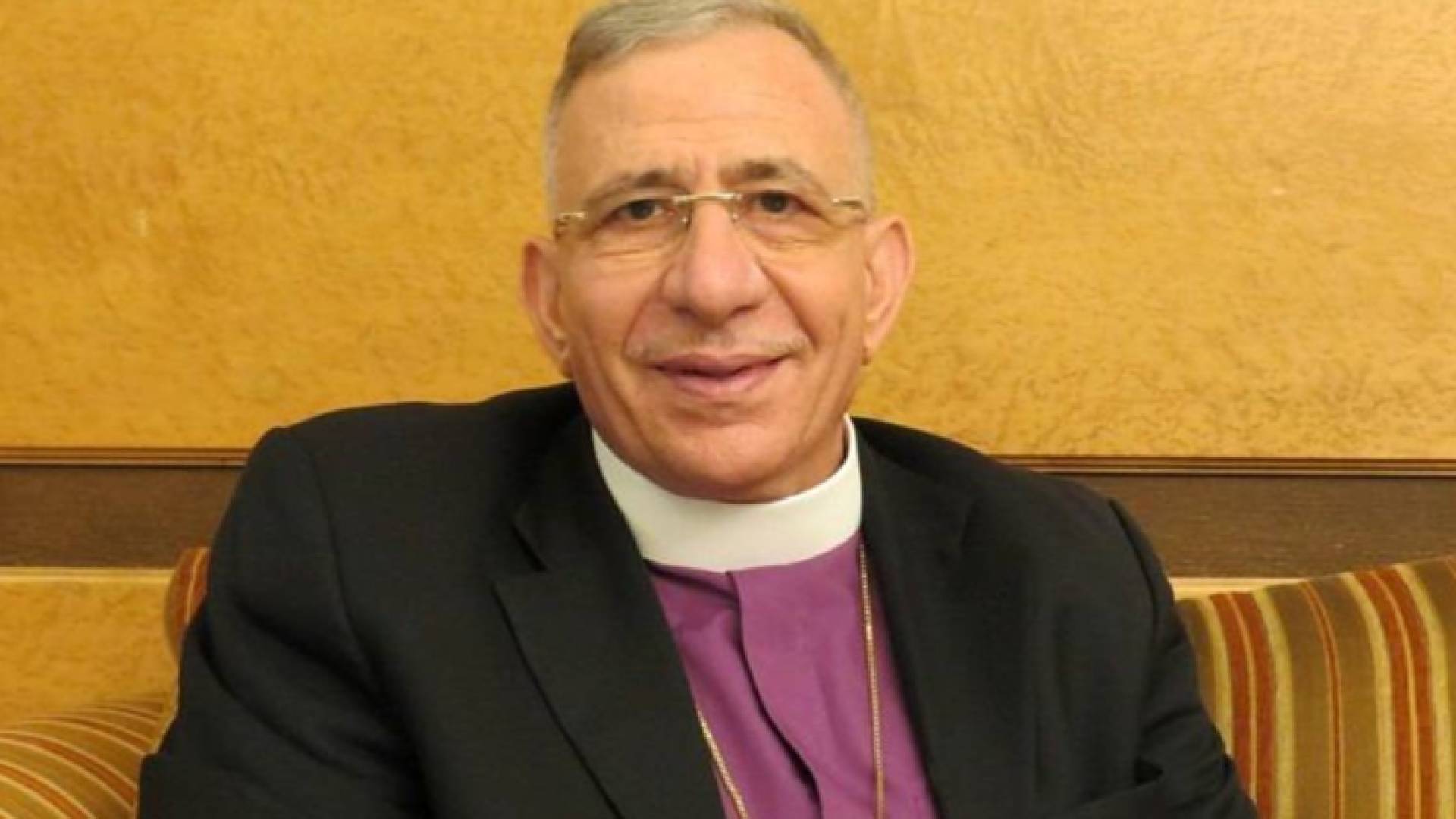 الناشط الفلسطيني المطران منيب يونان