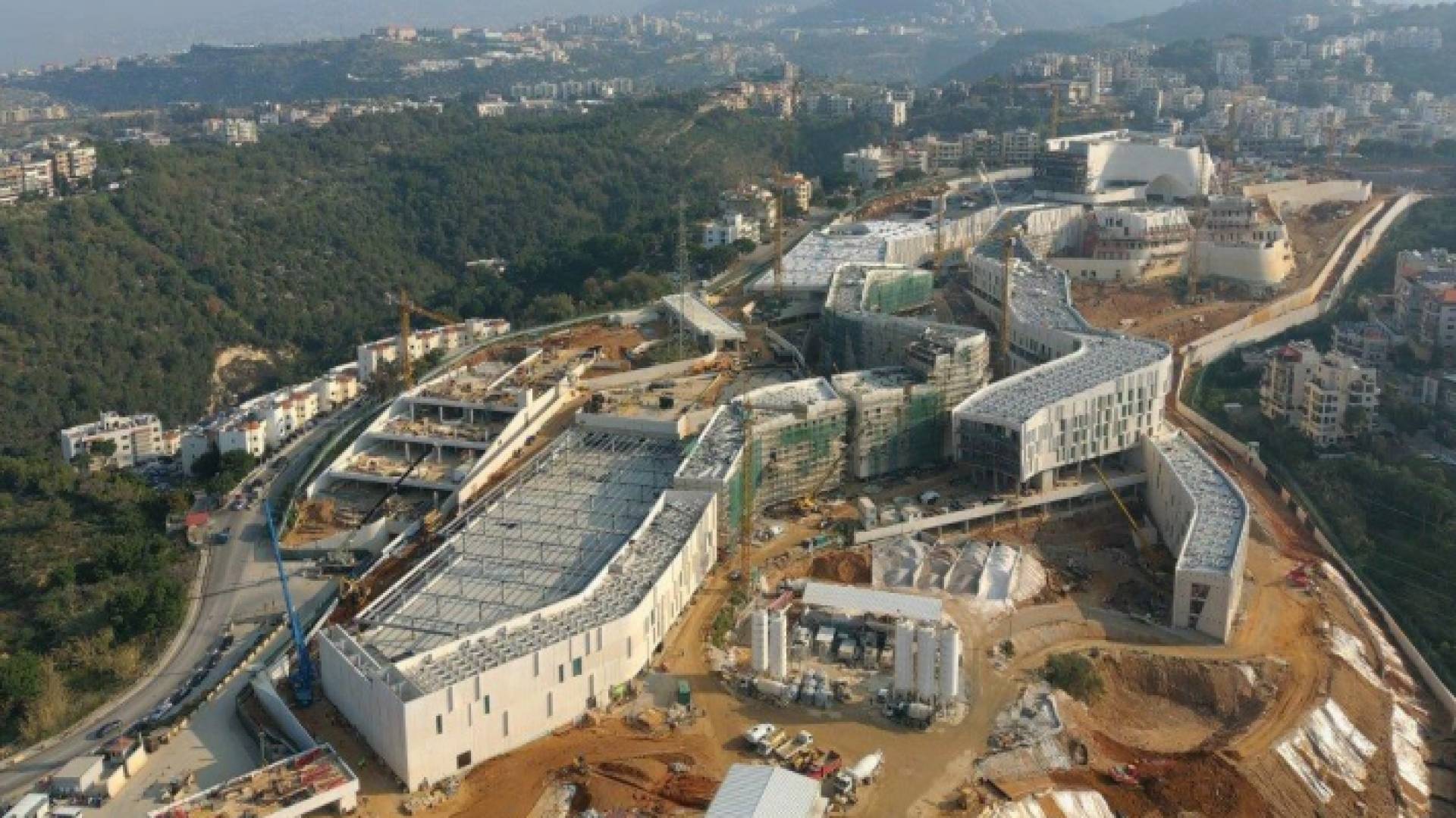 مبنى السفارة الأمريكية في لبنان