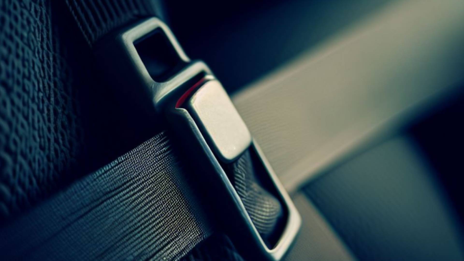 صورة تعبيرية لحزام أمان عبر تقنية الذكاء الاصطناعي